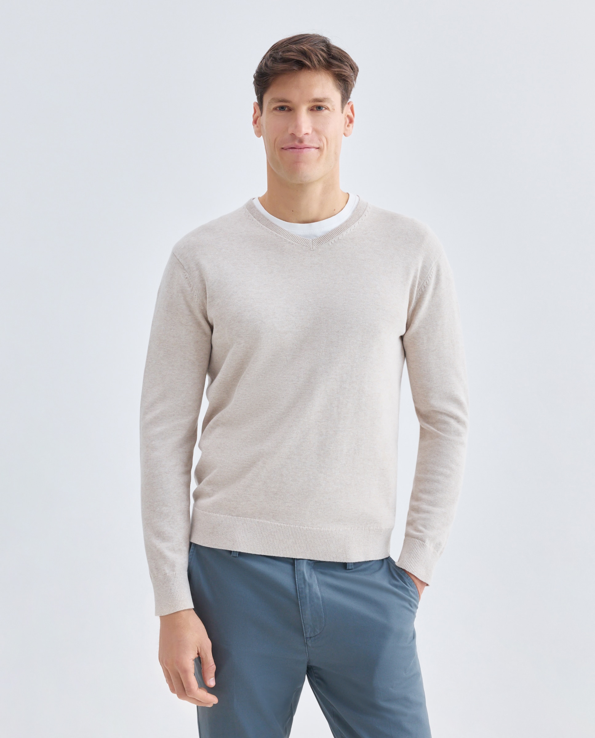 Imagen 0 de Jersey de hombre cuello pico liso 100% Algodón