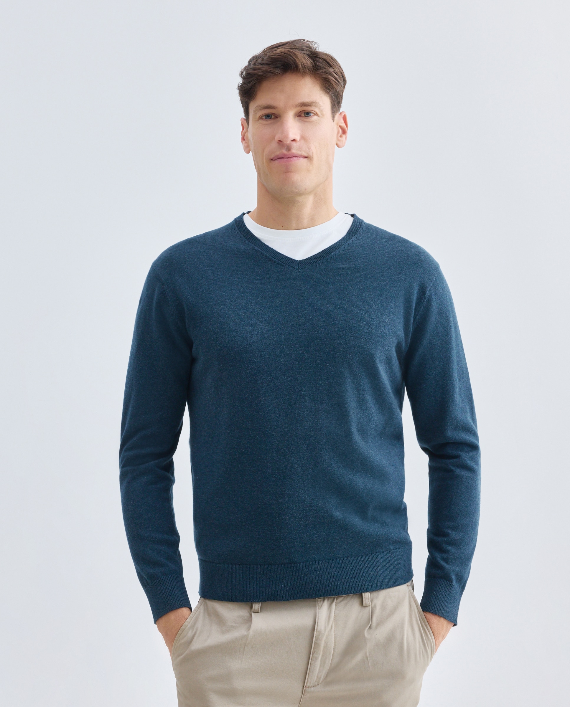 Imagen 0 de Jersey de hombre cuello pico liso 100% Algodón