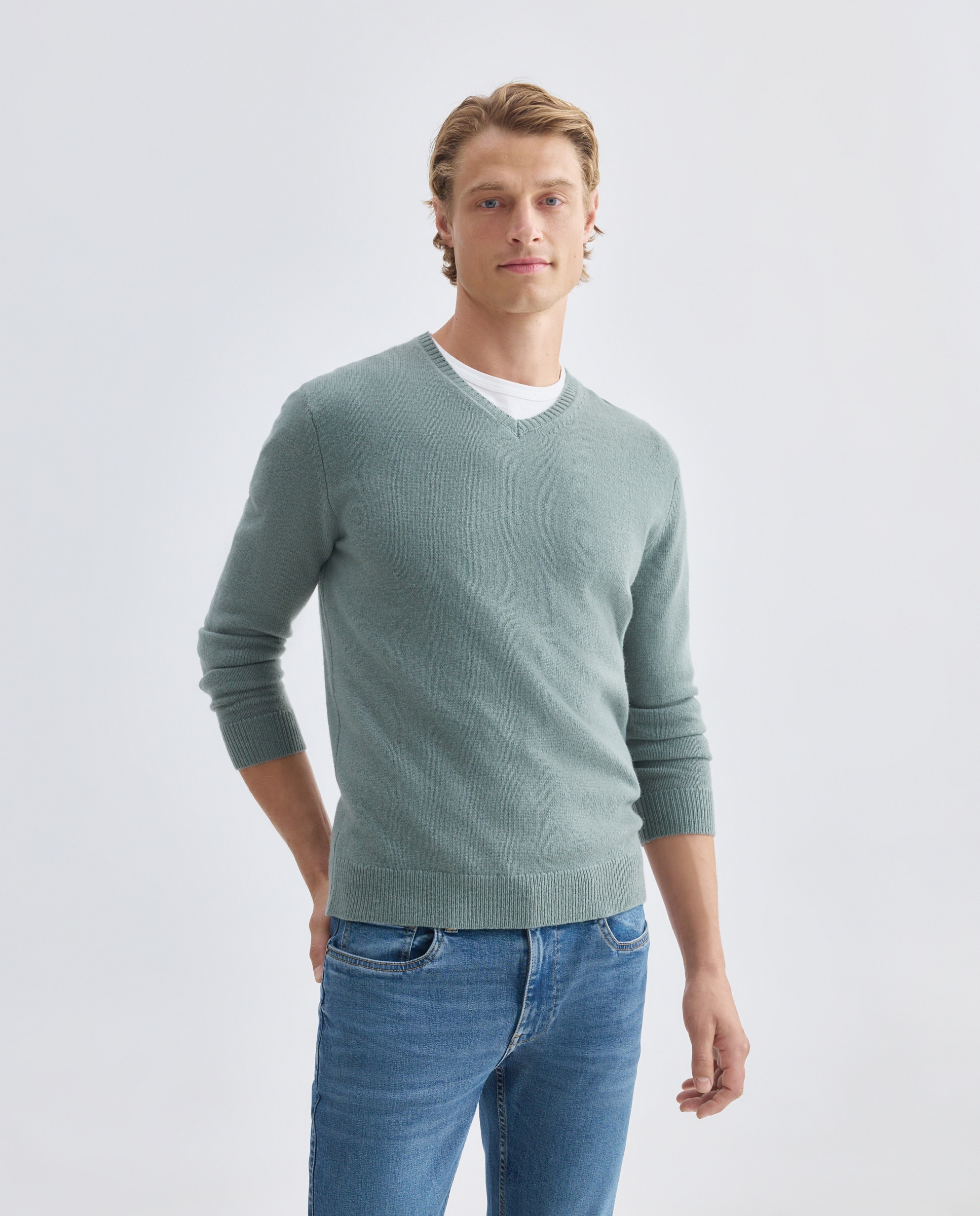 Imagen 0 de Jersey de hombre cuello pico liso Lambswool Nylon