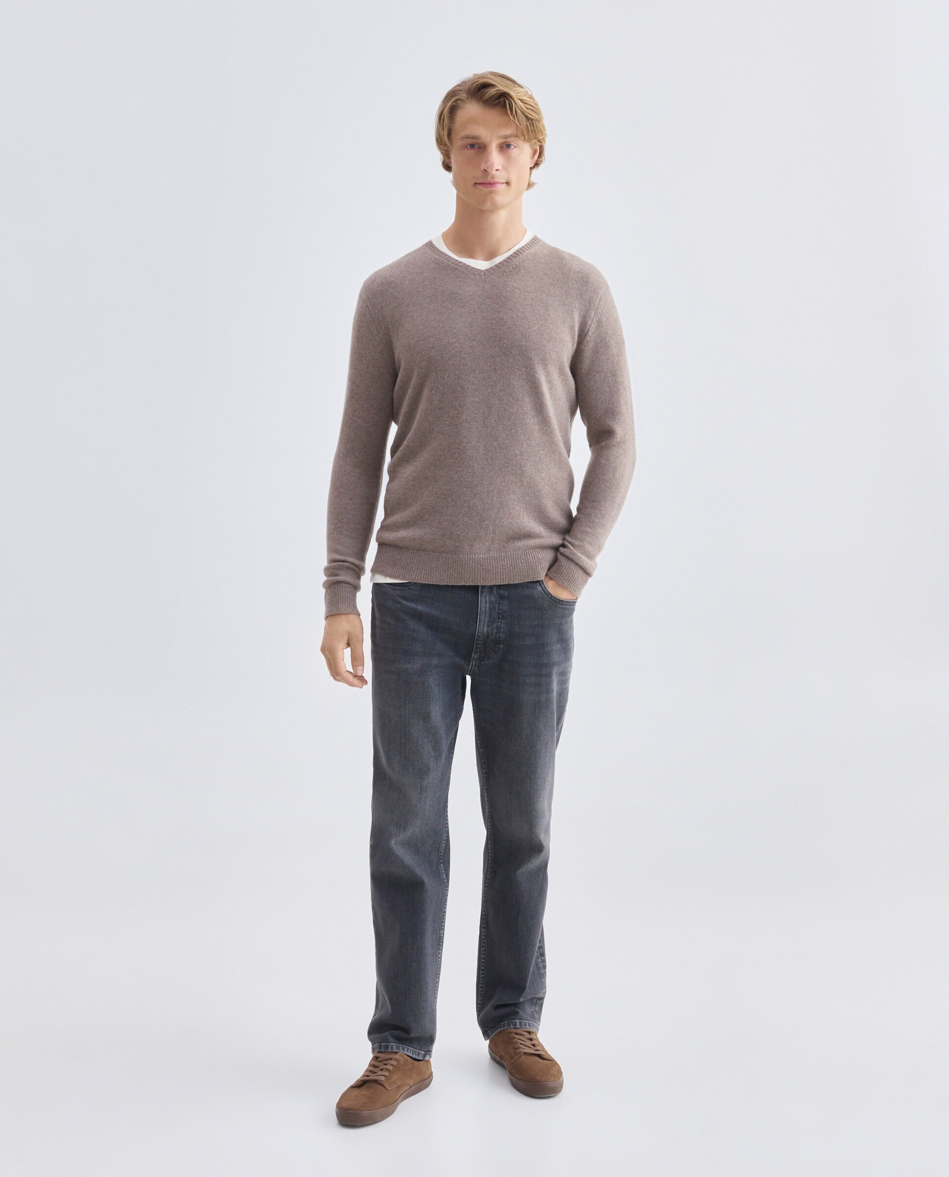 Jersey de hombre cuello pico liso Lambswool Nylon Marrón-2