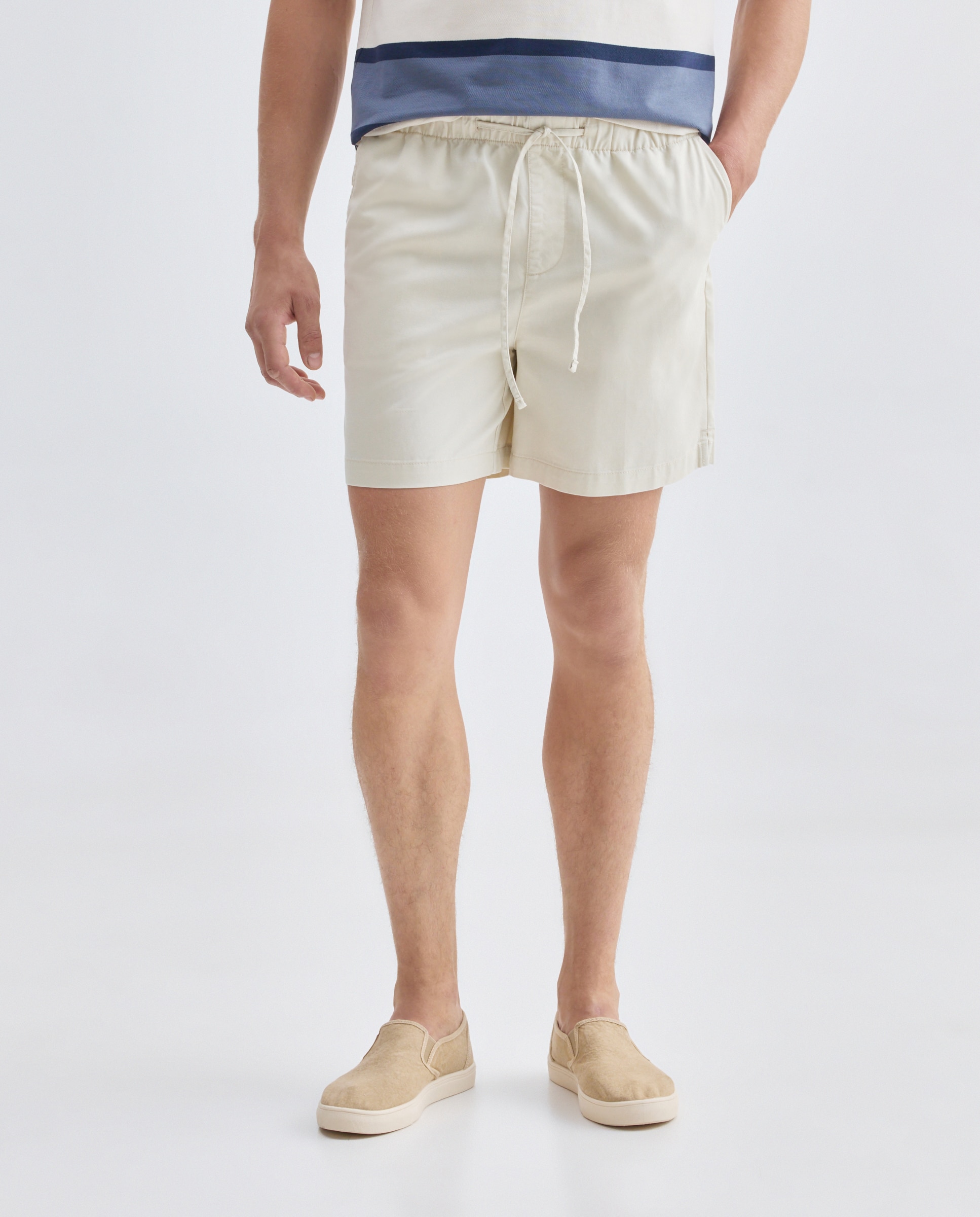 Bermuda hombre chino con goma Beige-2