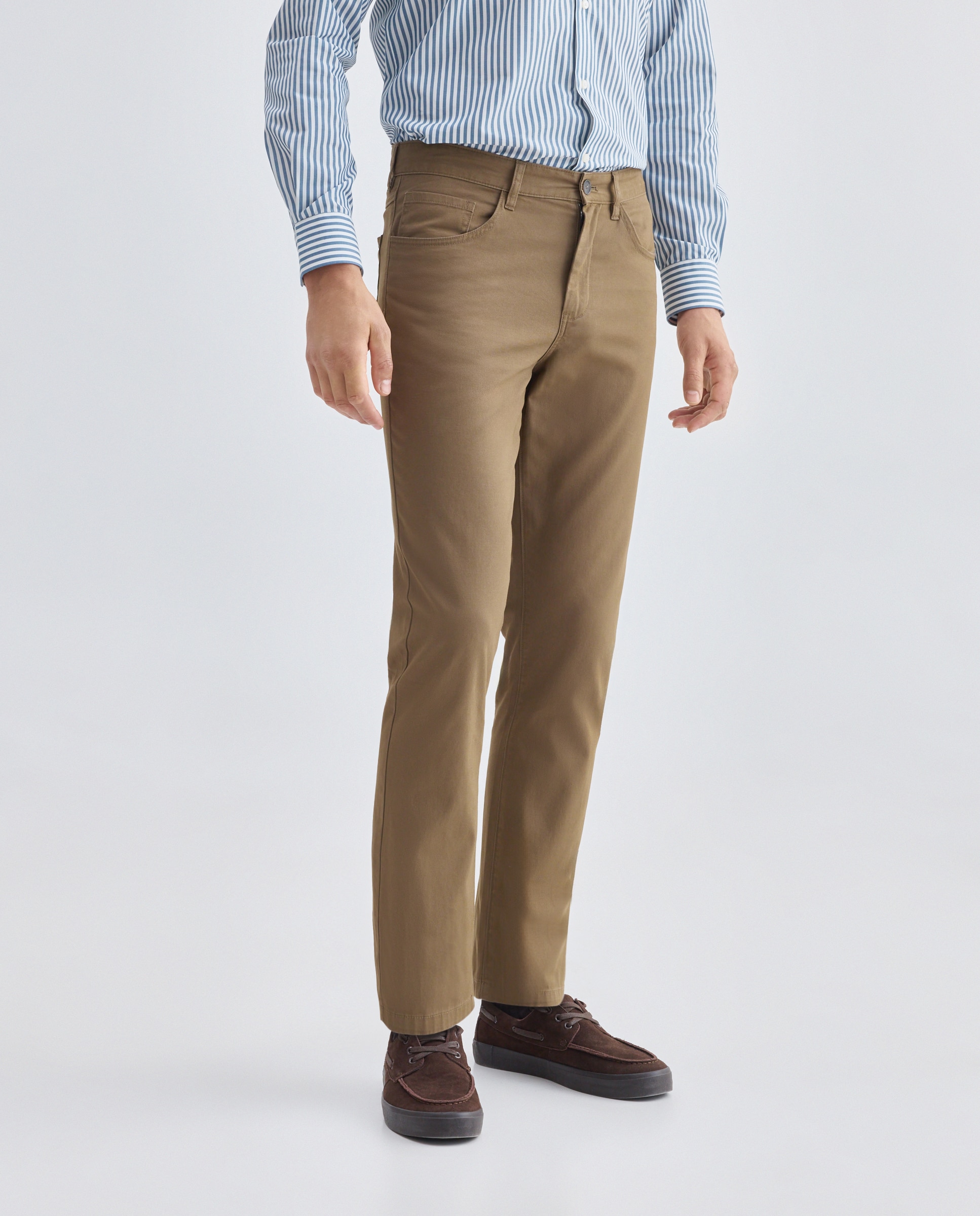 Pantalón hombre cinco bolsillos básico regular fit 520 Kaki-2