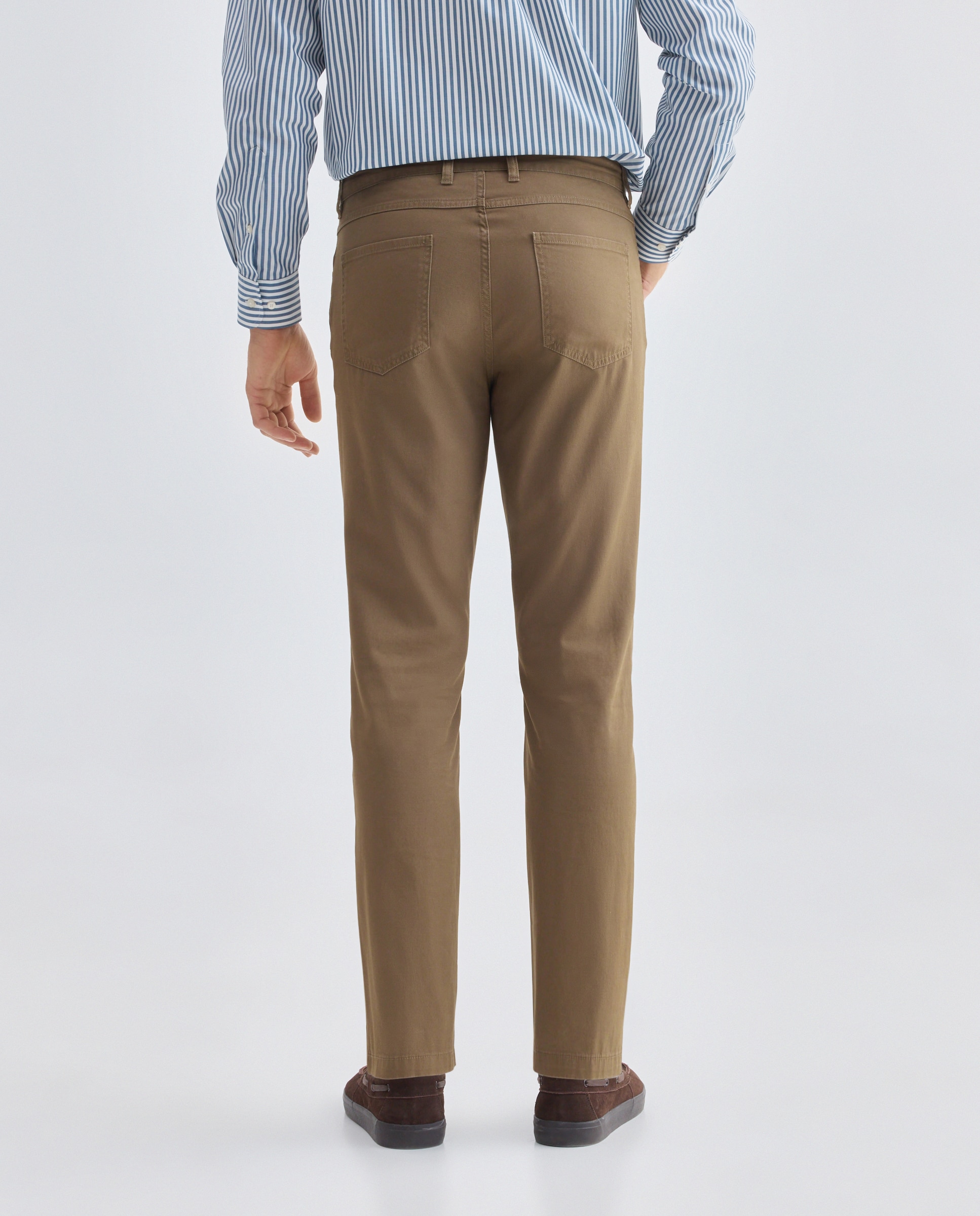 Pantalón hombre cinco bolsillos básico regular fit 520 Kaki-3