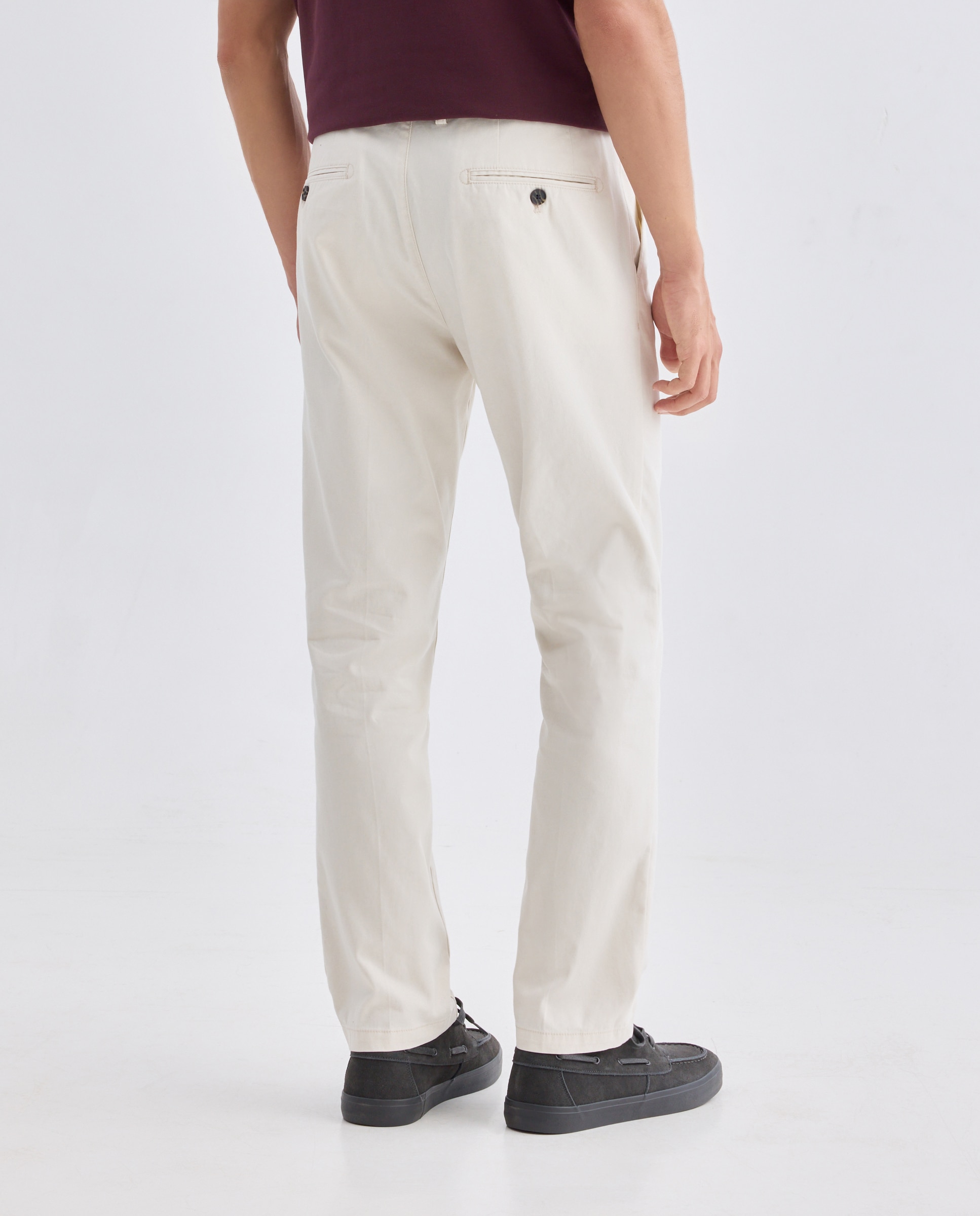 Pantalón hombre chino básico regular fit Blanco roto-3