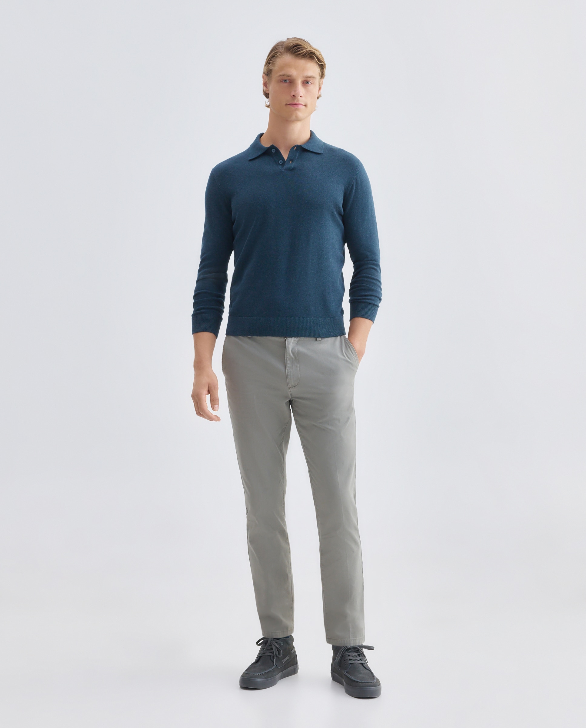 Imagen 0 de Pantalón hombre chino básico regular fit