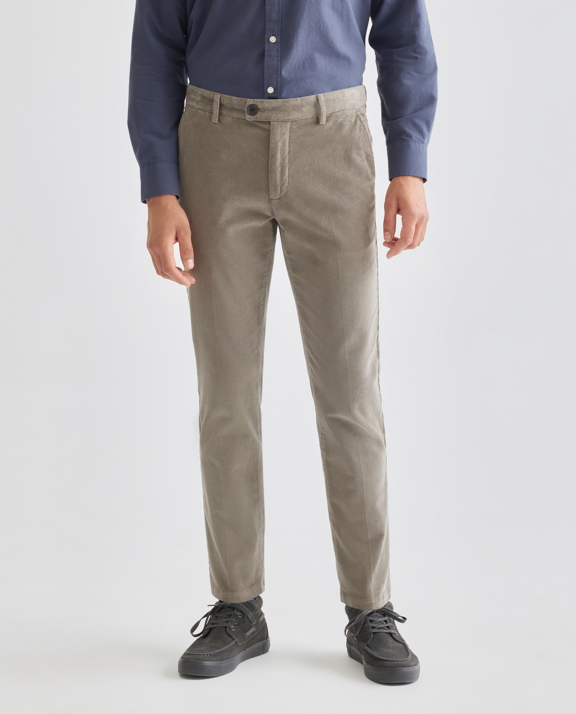 Pantalón hombre chino pana 560 Oliva-2