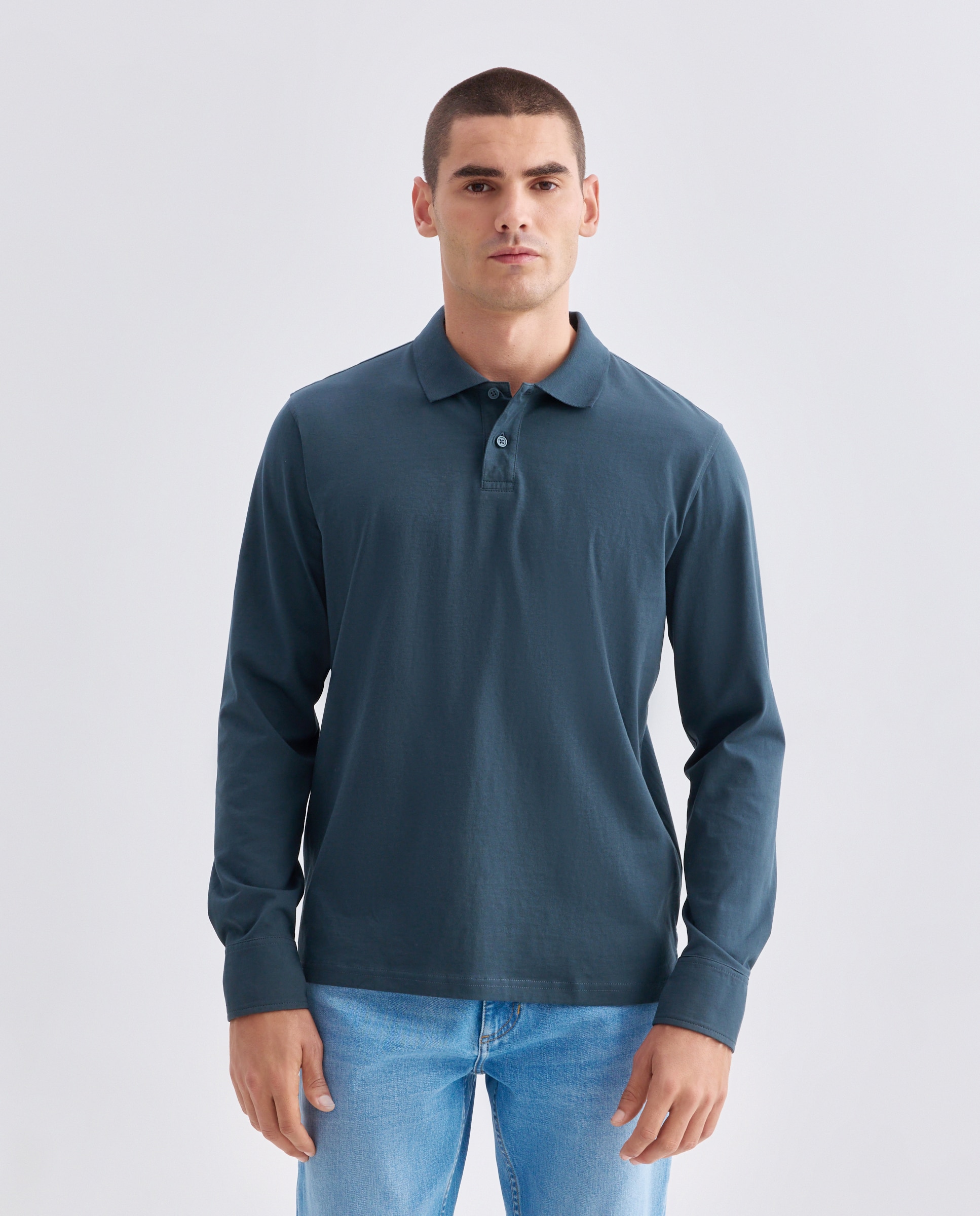 Imagen 0 de Polo de hombre liso lavado puños camiseros