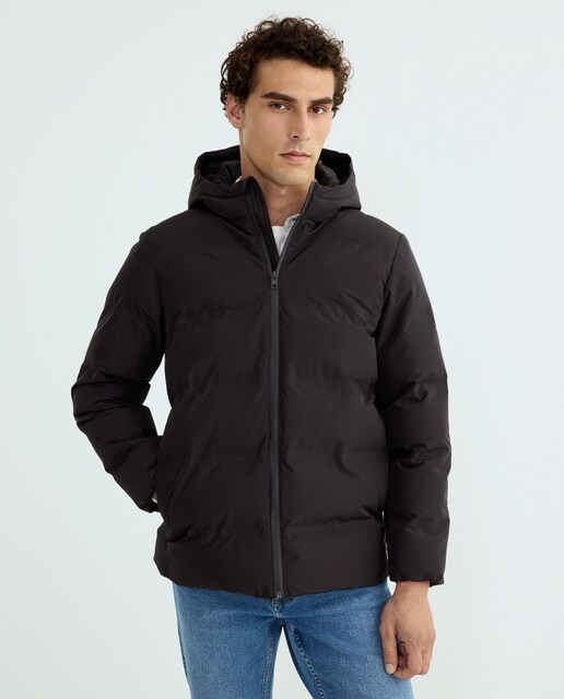 Imagen 0 de Chaqueta hombre con costuras termoselladas con capucha