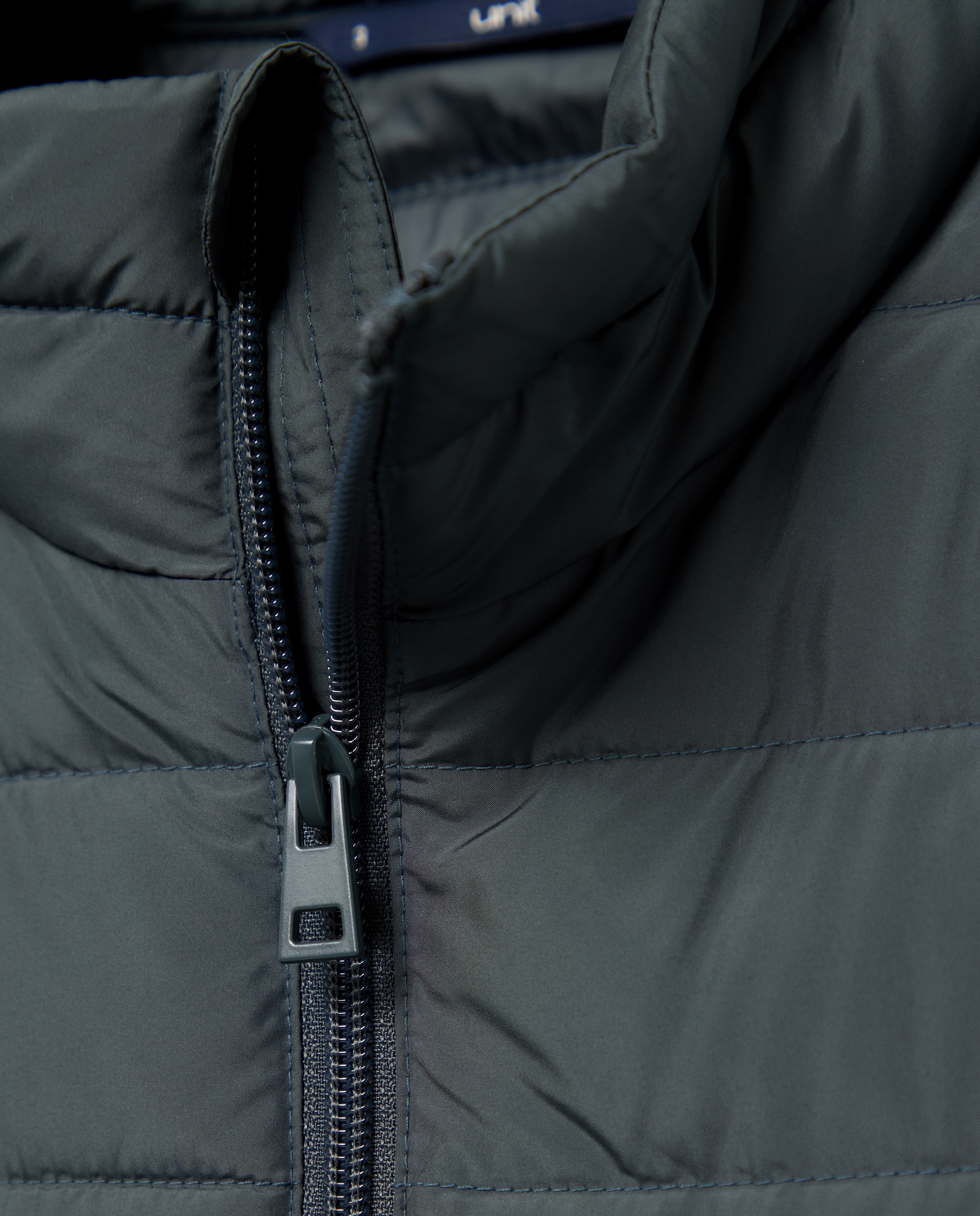 Chaqueta hombre ultraligera con relleno reciclado Verde Pato-5