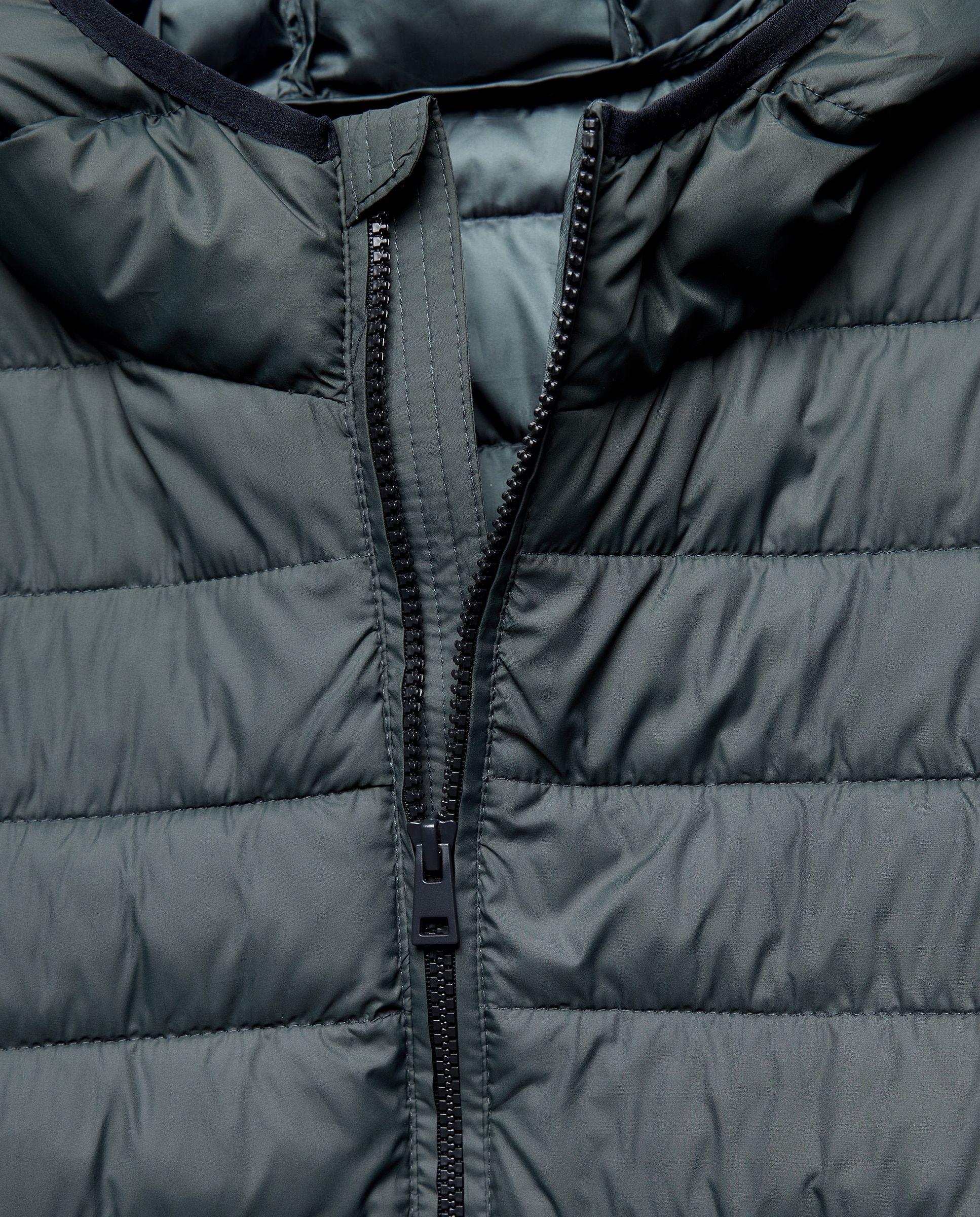 Chaqueta hombre ultraligera capucha con relleno reciclado 520 Kaki-5