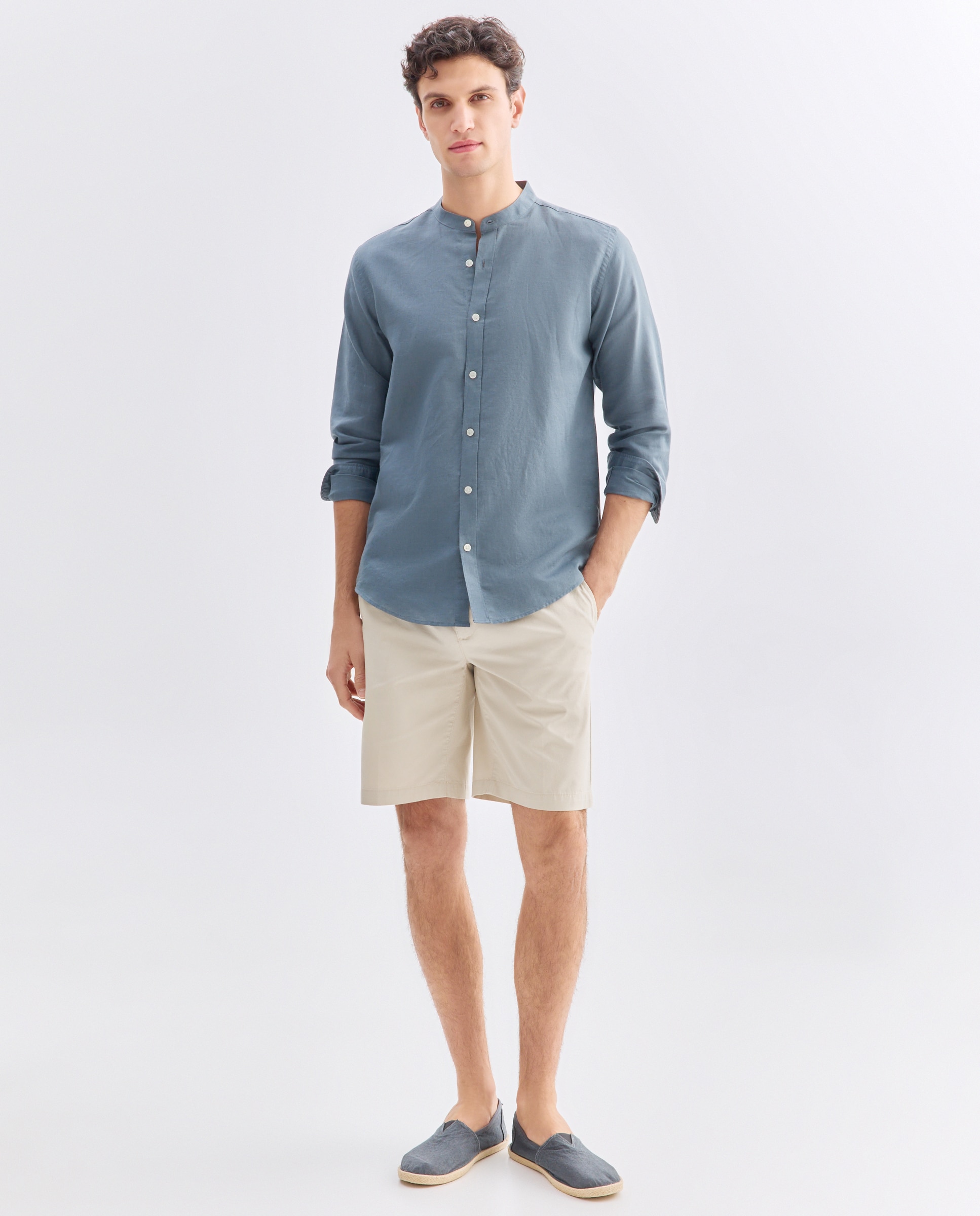 Imagen 0 de Bermuda hombre chino con pinzas