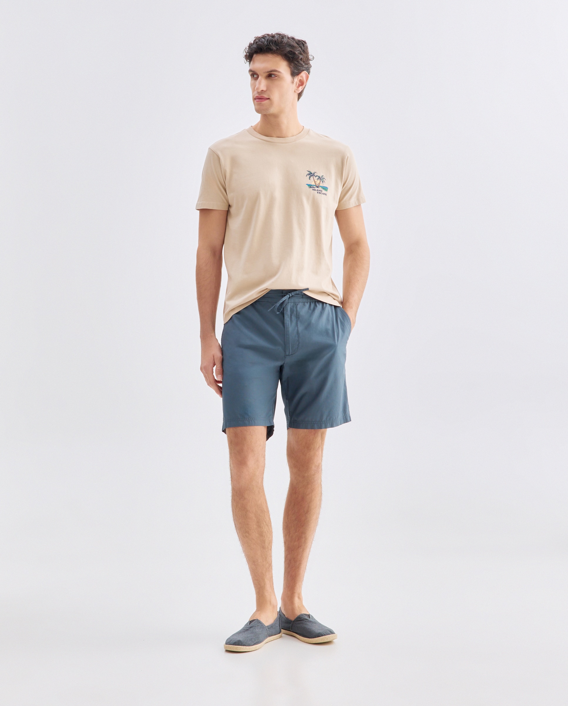 Imagen 0 de Bermuda hombre chino con goma popelin