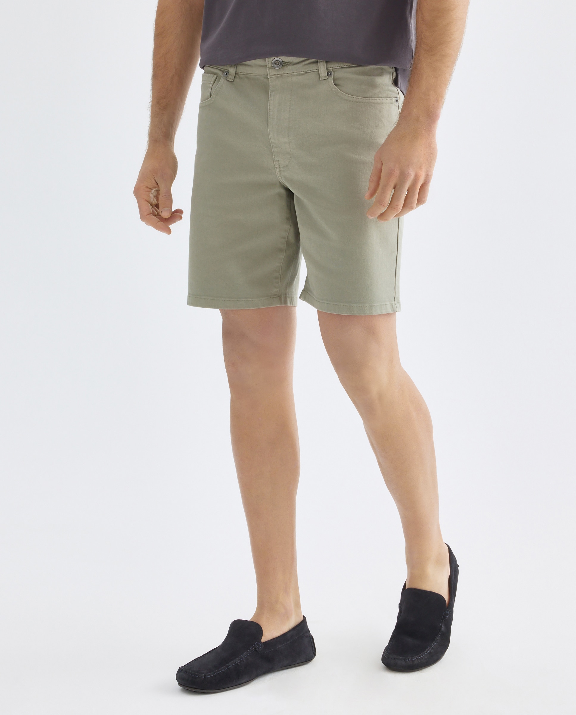 Bermudas hombre cinco bolsillos lavada 510 Verde claro-2