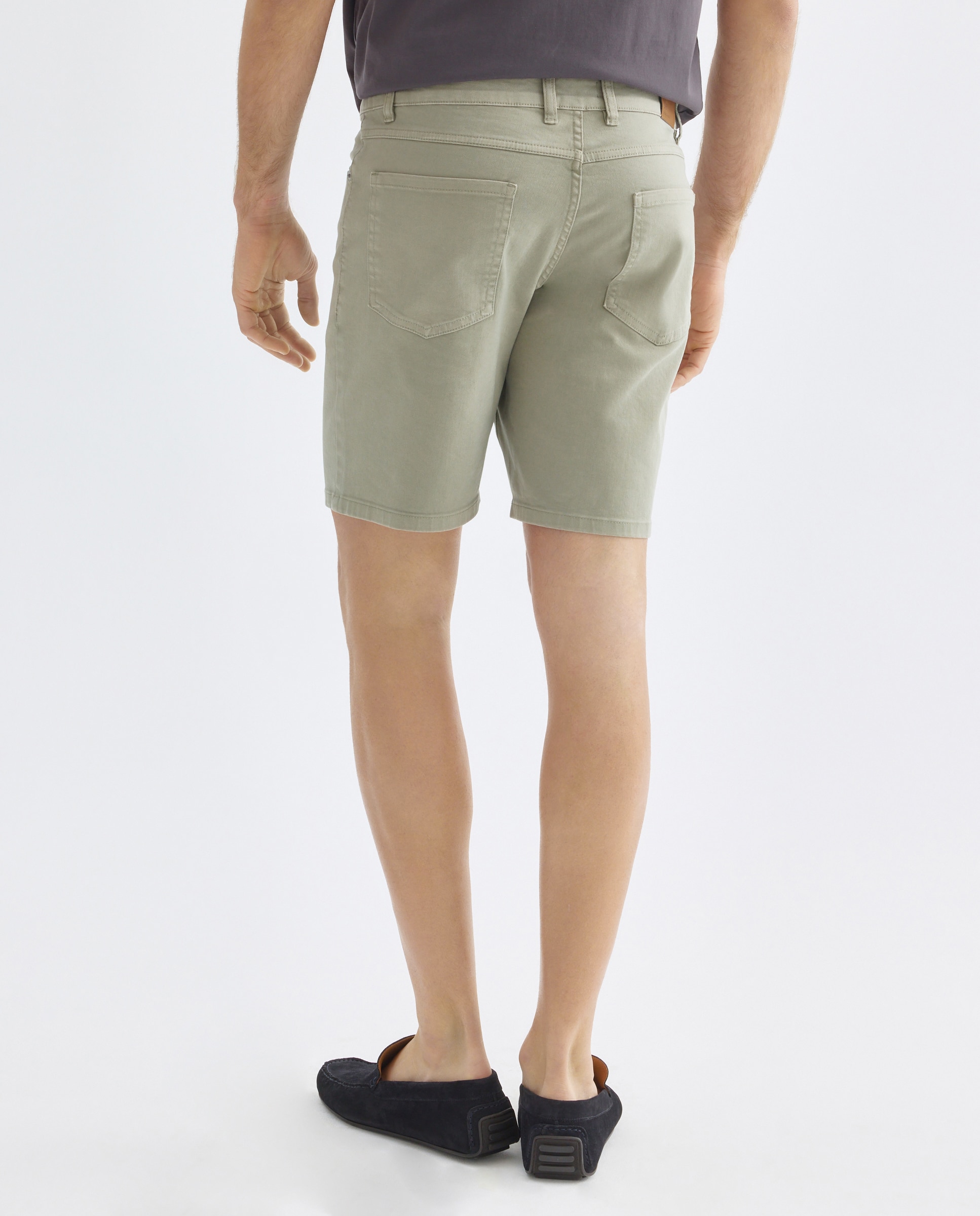 Bermudas hombre cinco bolsillos lavada 510 Verde claro-3