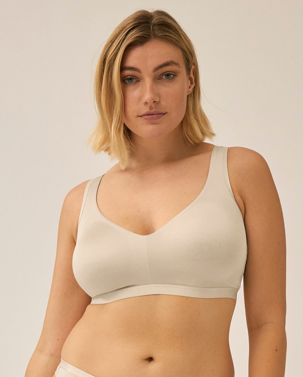 Soutien Redutor sem Aro e em Tecido Ultrassuave Preto-1