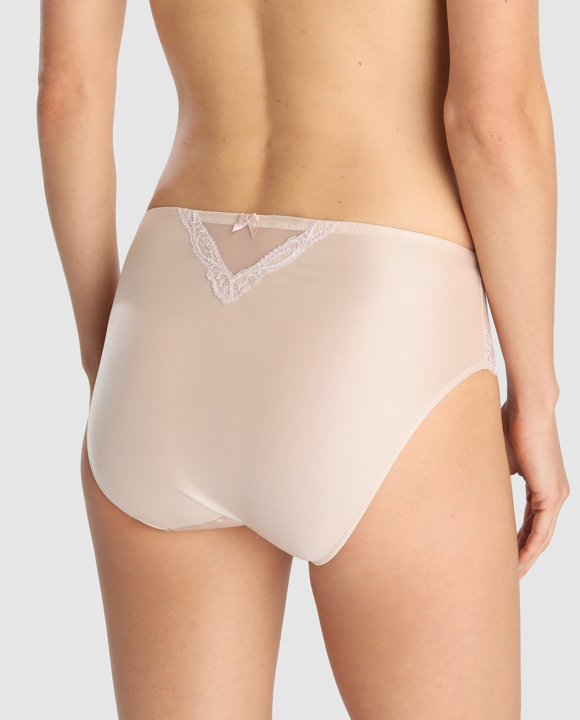 Cueca clássica Splendeur Soie Lise Charmel acetinada com bordado Marfim-2