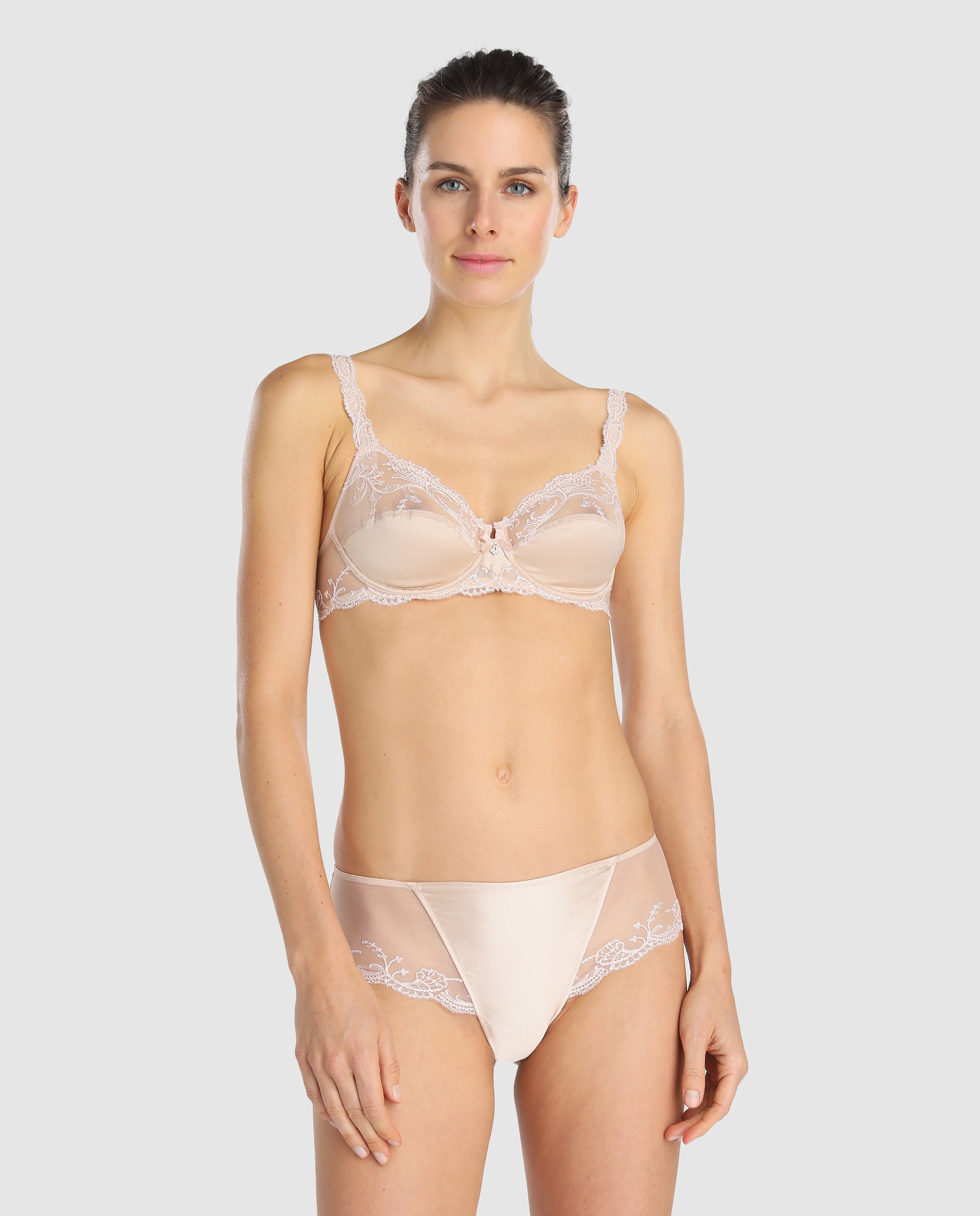 Soutien Splendeur Soie de Lise Charmel plus size com aro Marfim-3