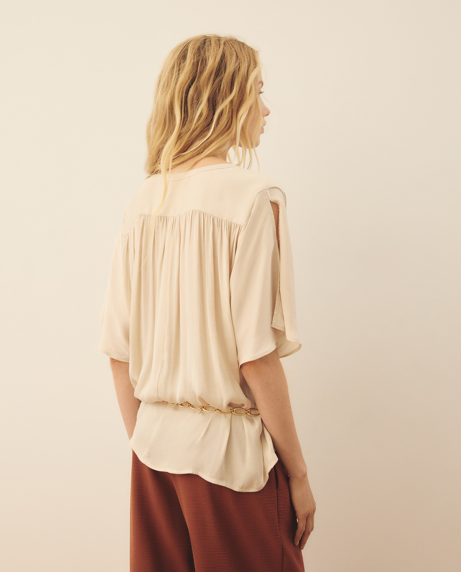 Blusa de mujer con manga de capa - Southern Cotton - Beige Beige-3