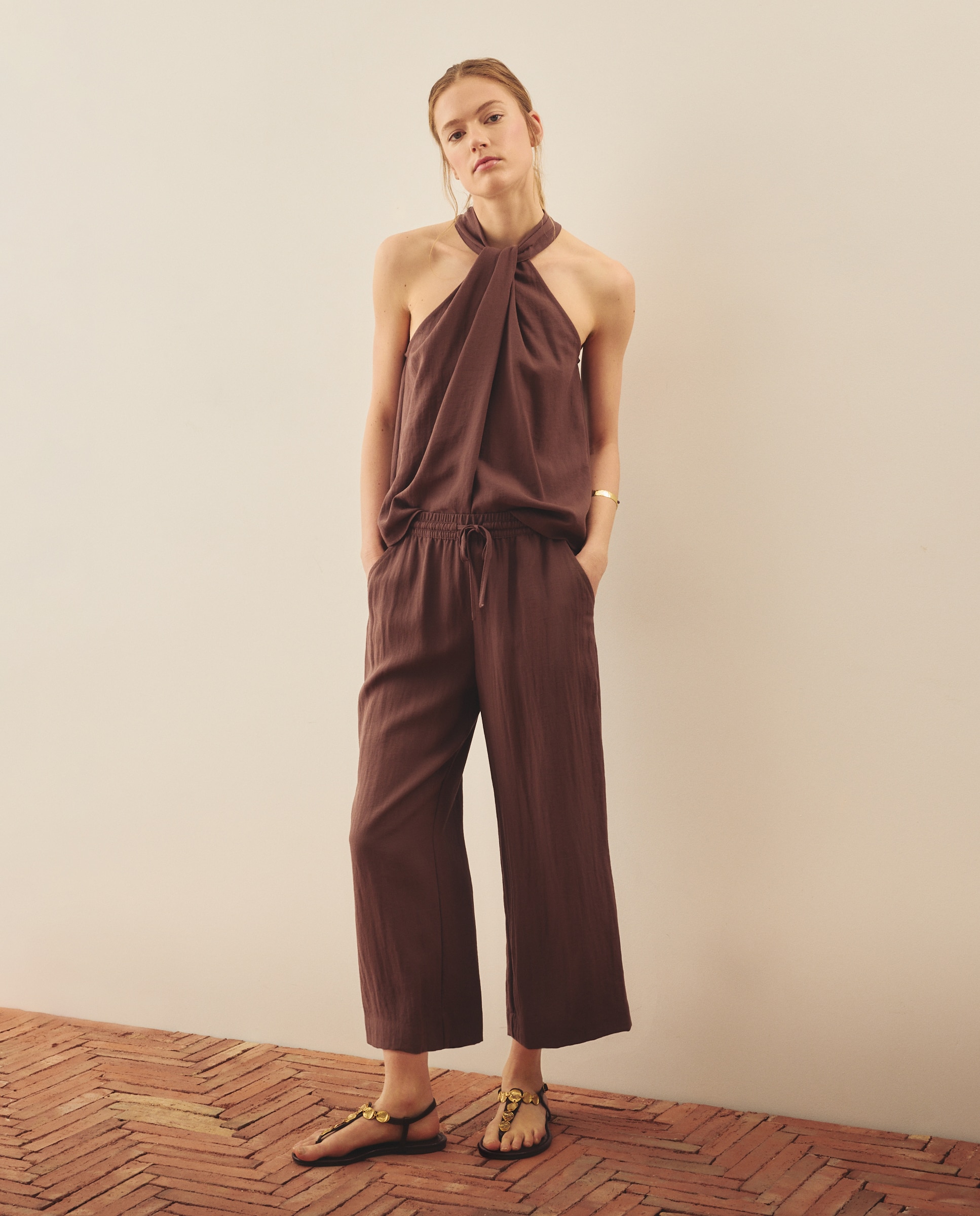 Top Halter Liso Castanho-2