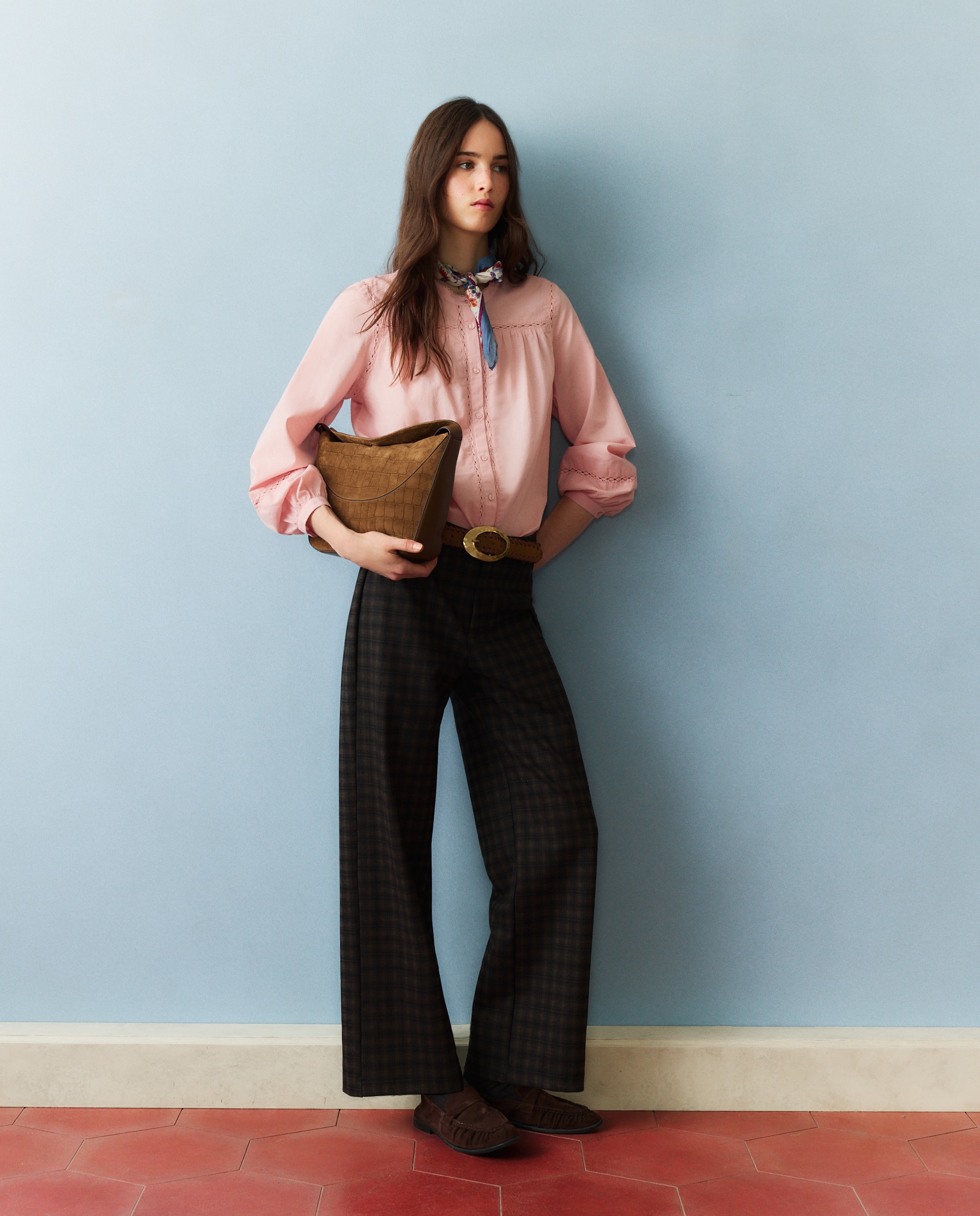 Imagen 2 de Blusa lisa con volante en escote - Southern Cotton - 200 Rosa 200 Rosa