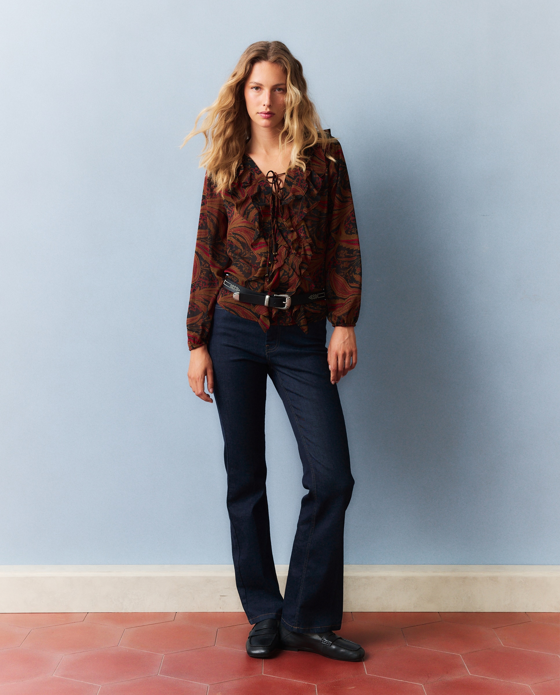 Blusa estampada com folho Cinzento-2