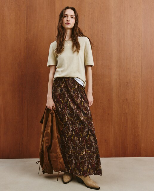 Imagen 0 de Falda de punto estampada de mujer