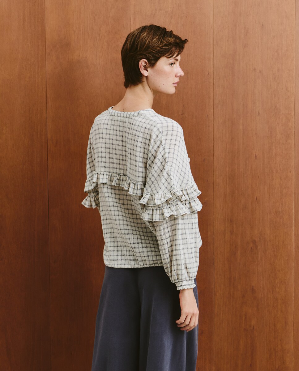 Blusa com Folho aos Quadrados Azul-3