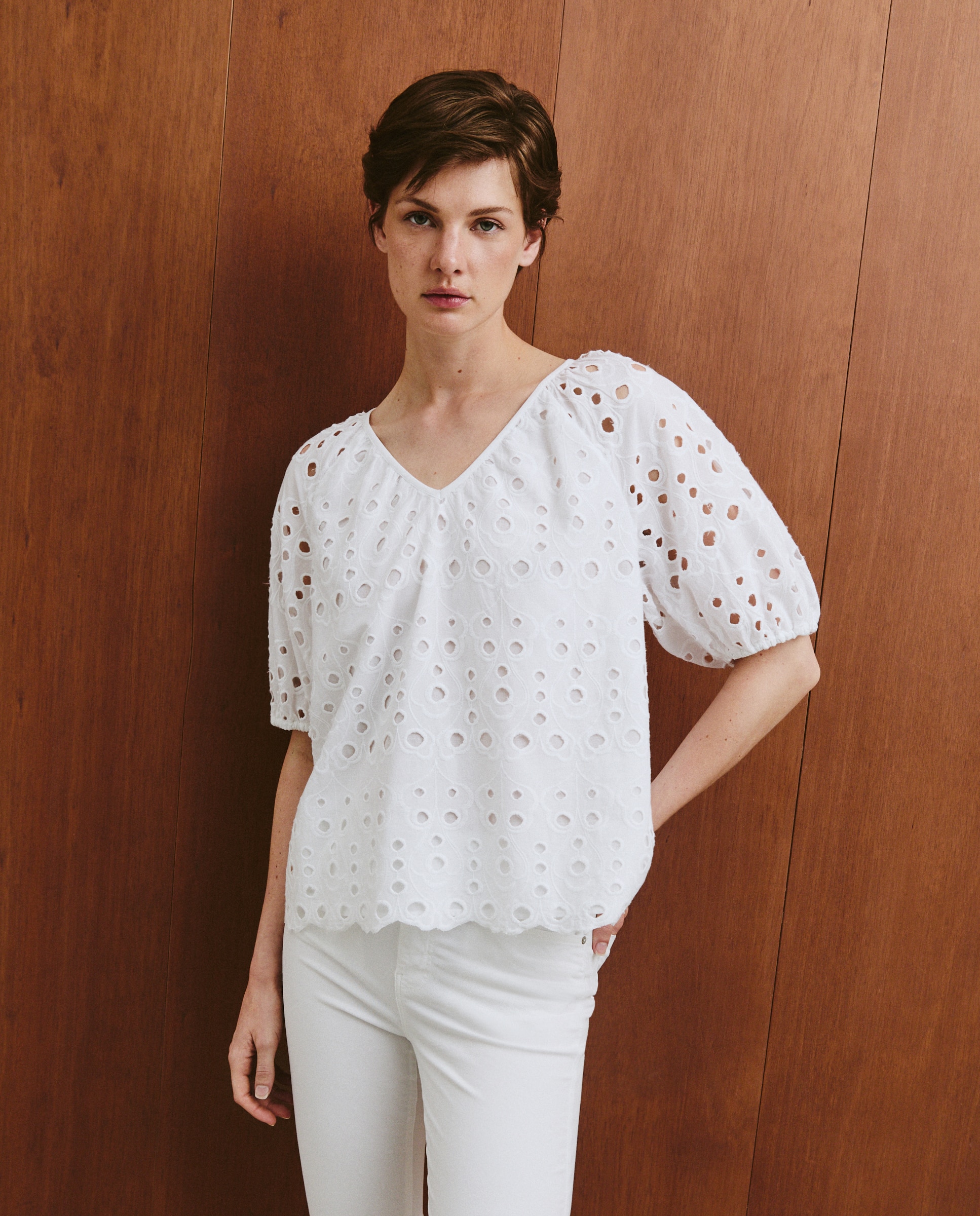 Blusa Lisa com Manga Curta Branco-3