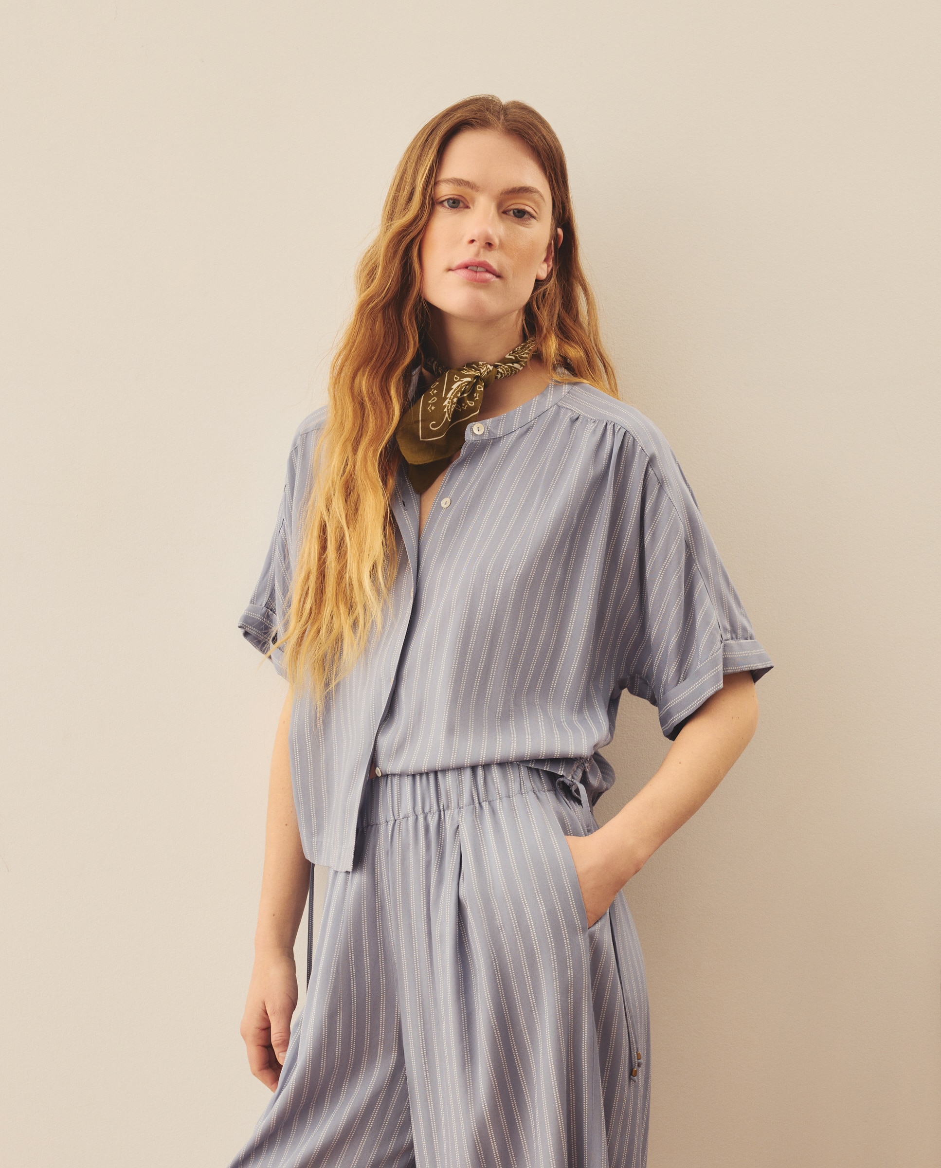Imagem 0 de Blusa às riscas