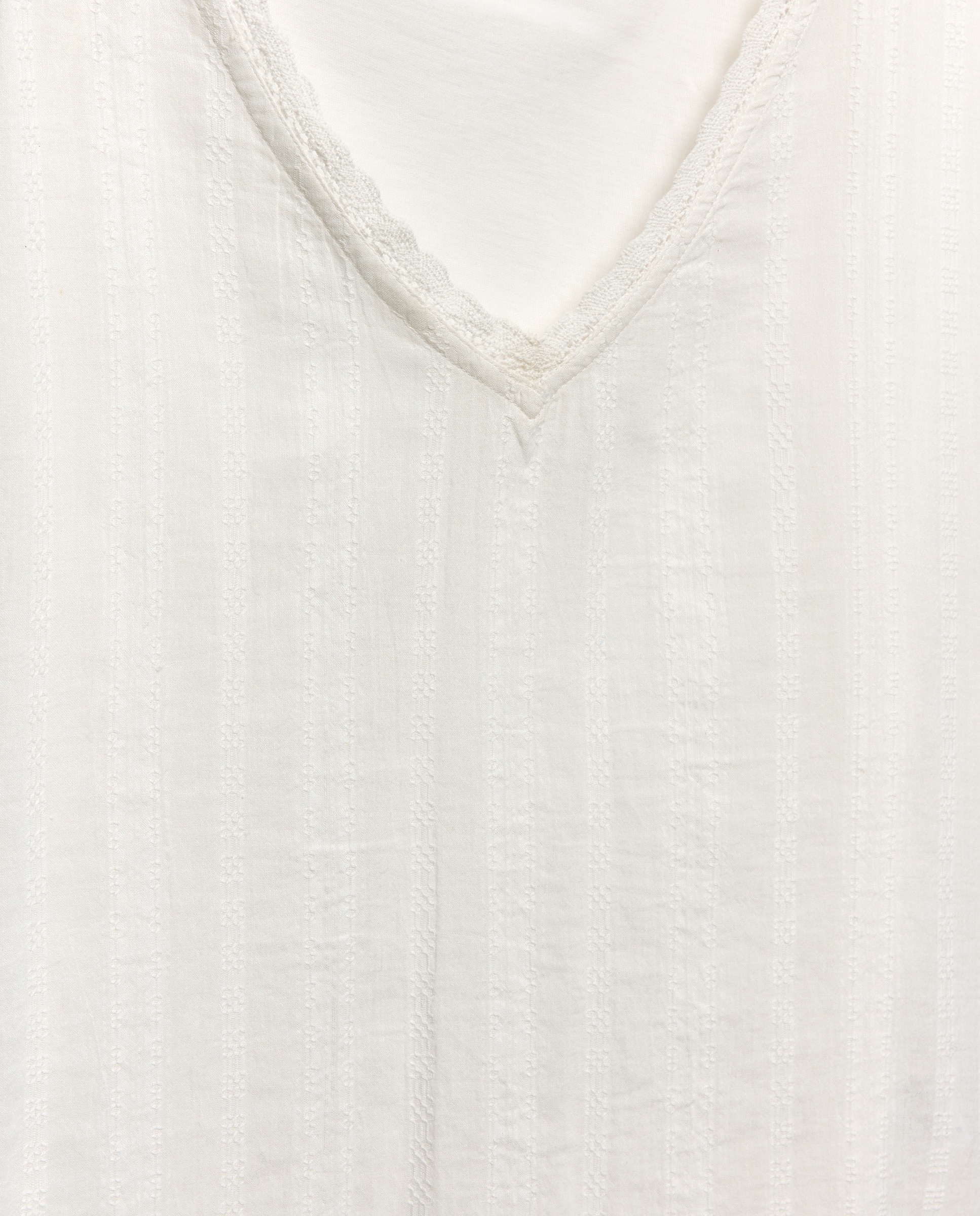 Blusa com Renda no Decote Branco-5