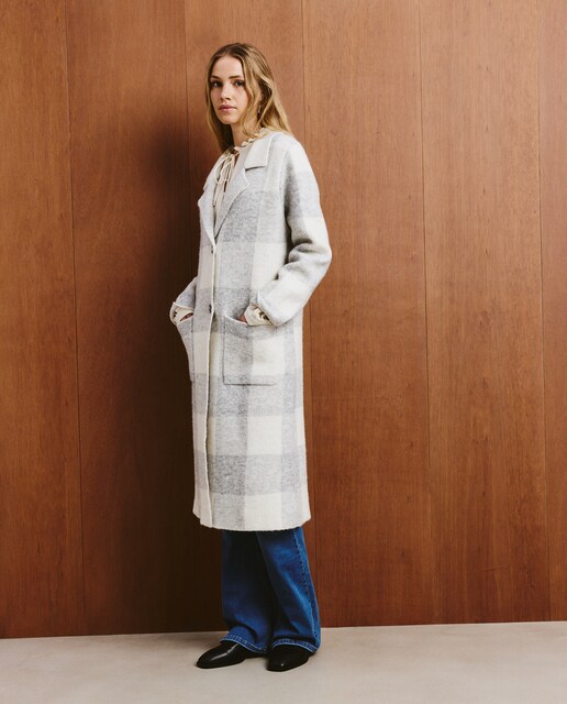 Imagen 0 de Abrigo de tricot estampado de mujer