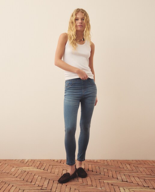 Imagen 0 de Vaquero de mujer liso cintura elástica