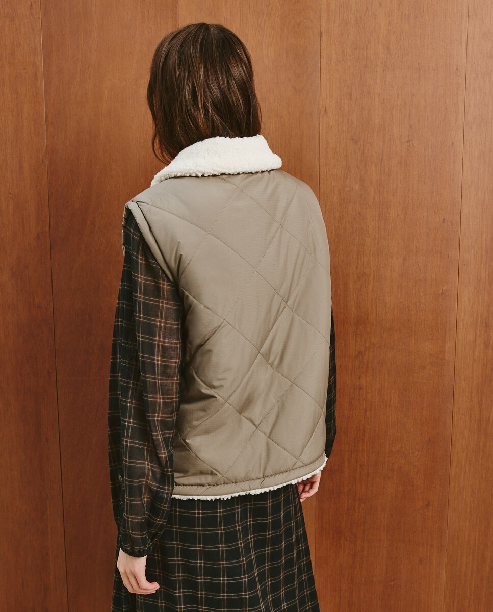 Colete Liso Reversível 520 Caqui-3