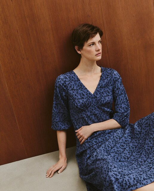 Imagen 0 de Vestido largo estampado de mujer