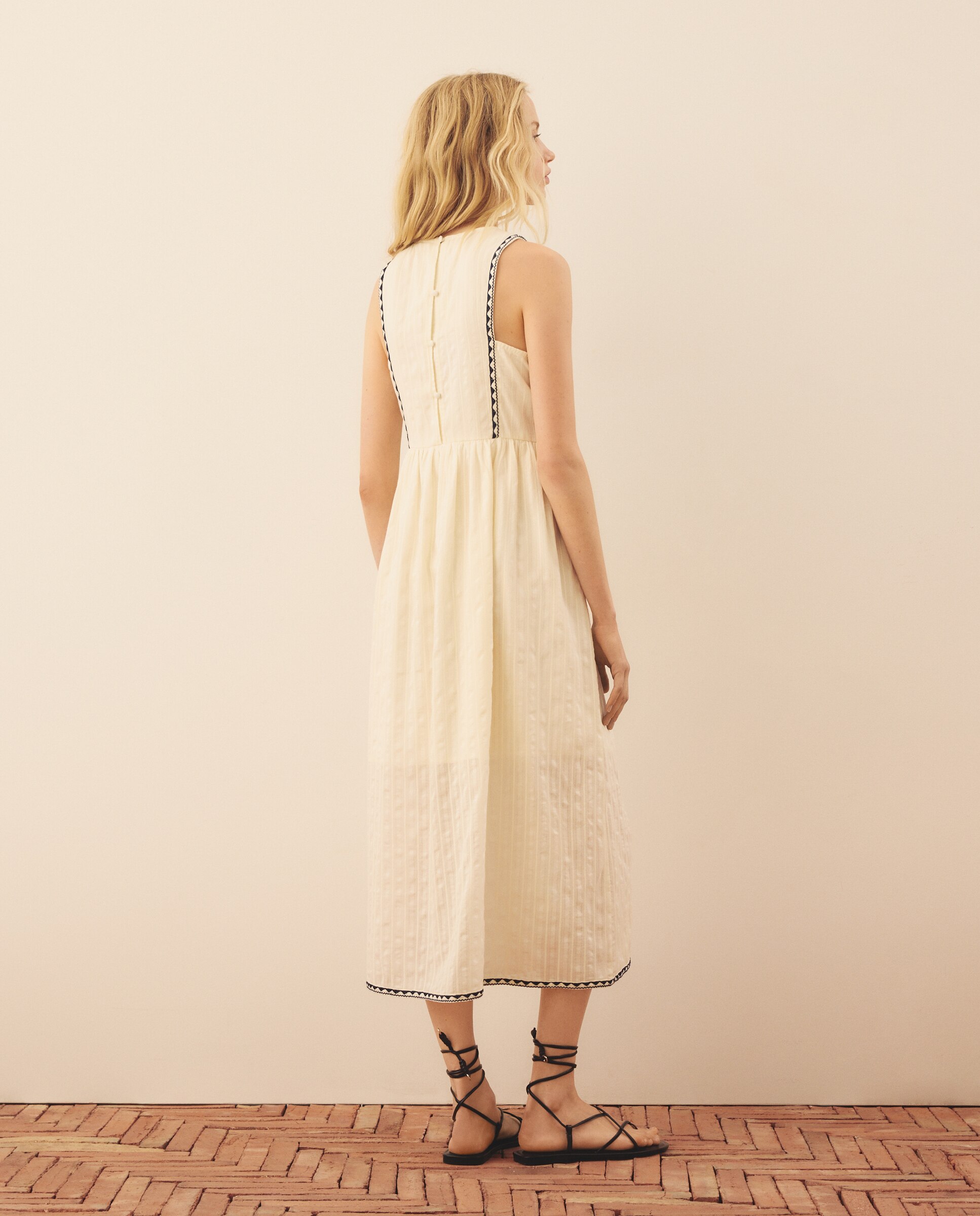 Vestido con goma de canilla - Southern Cotton - Blanco Blanco-3