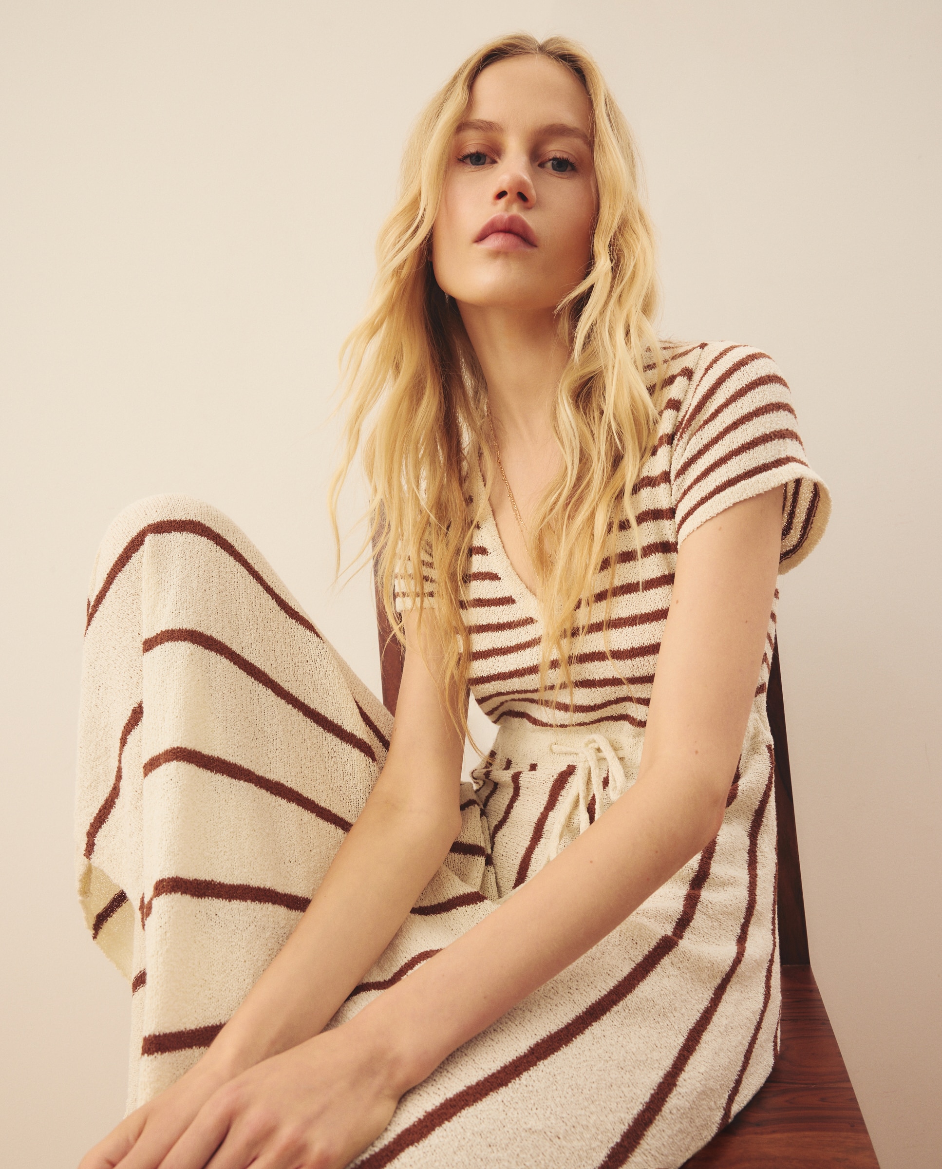 Vestido de Tricot às Riscas Branco-1