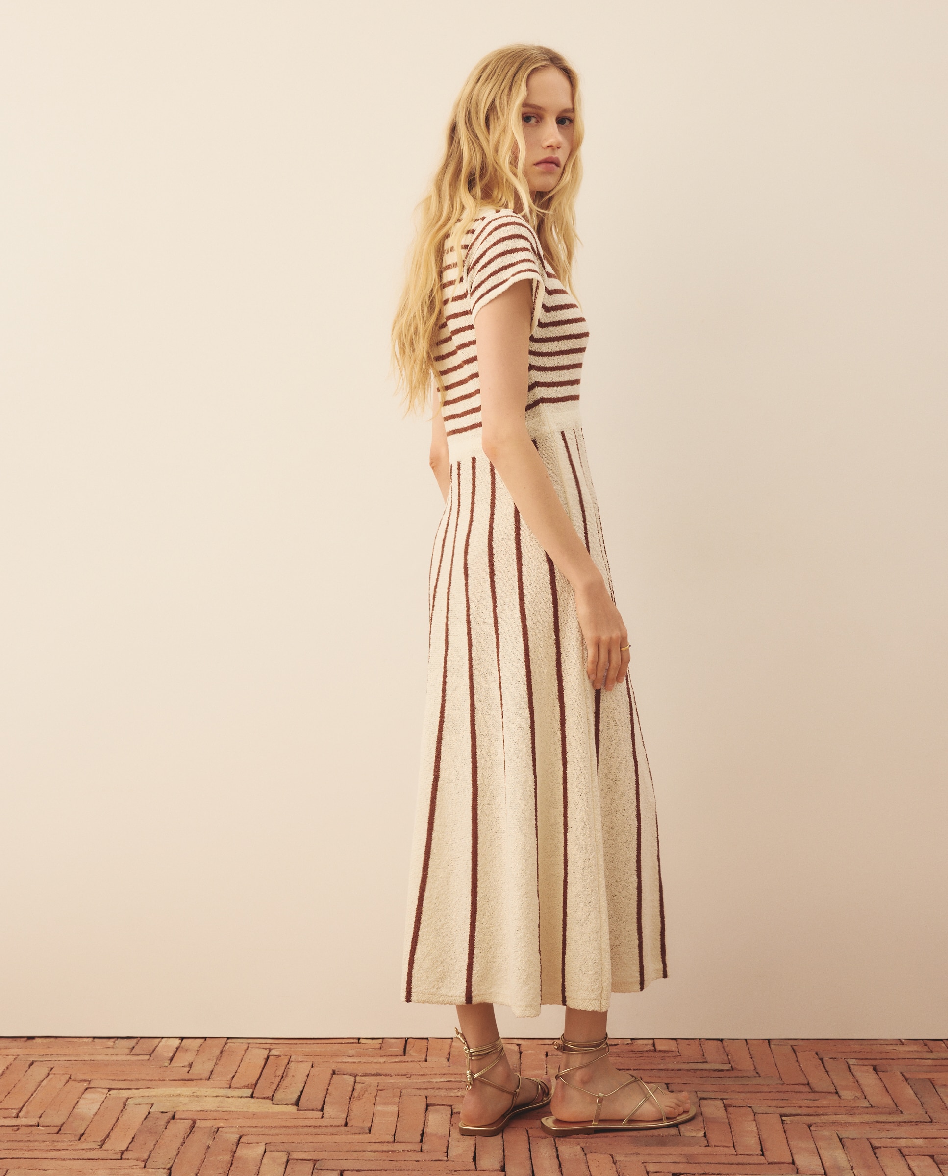 Vestido de Tricot às Riscas Branco-3