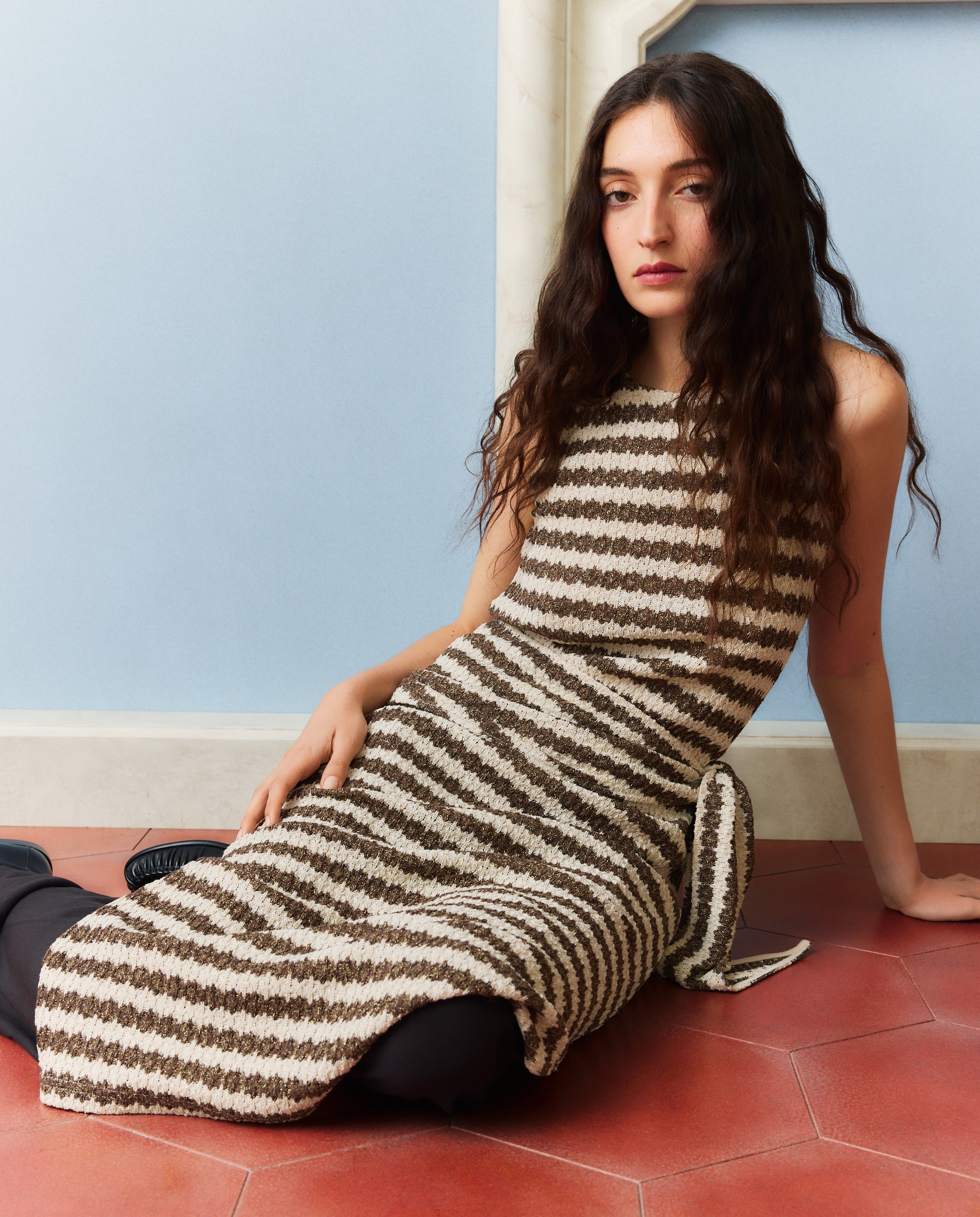 Imagem 0 de Vestido Cortado com Fio Metalizado