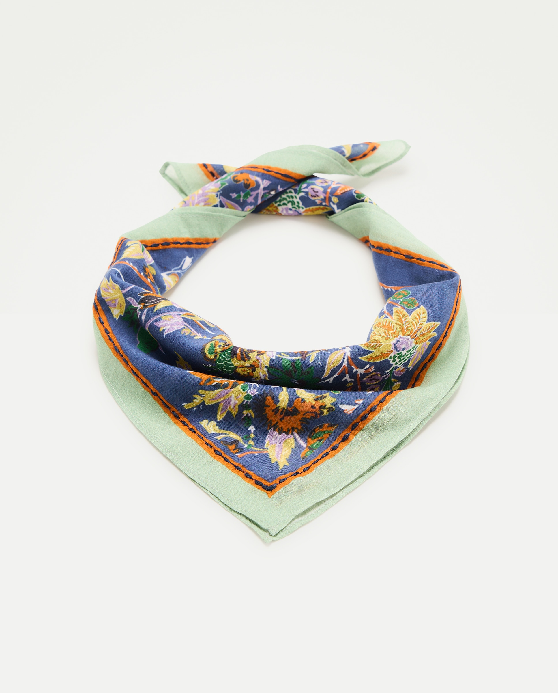 Imagem 0 de Lenço Pequeno com Estampado Floral