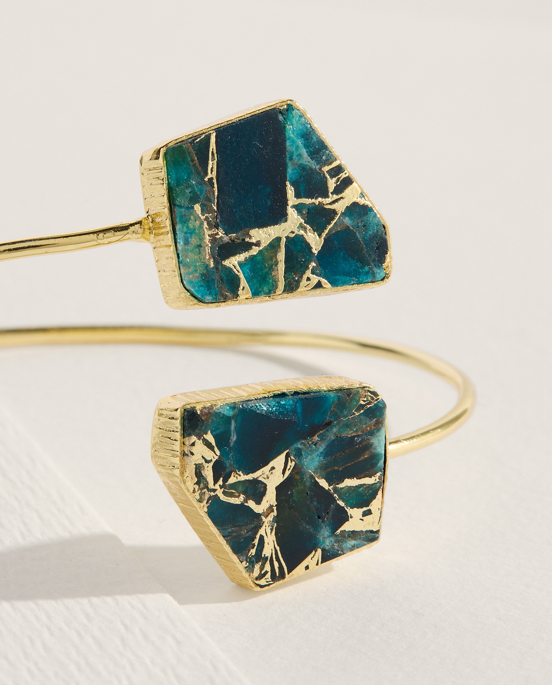 Pulseira Tipo Bracelete com Pedra Geodo 390 Ouro-2