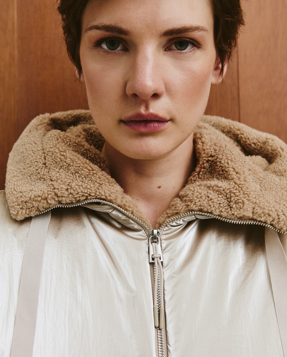 Capuz Liso Laminado 391 Ouro Velho-4