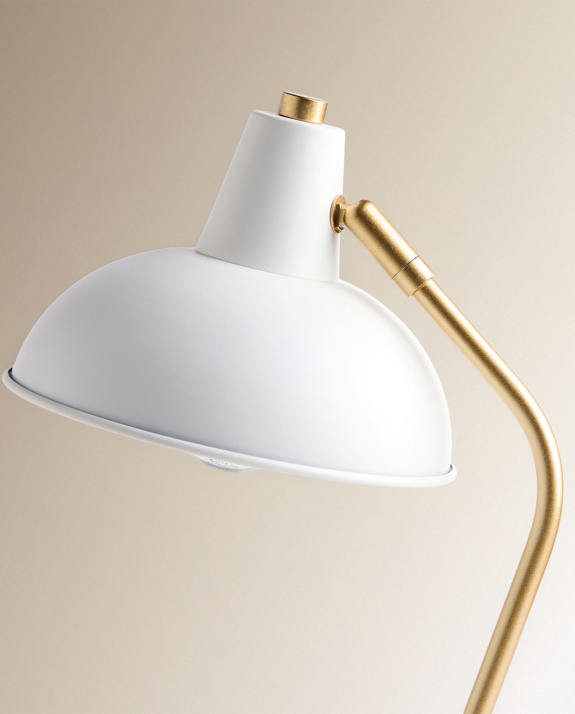 Candeeiro de Mesa Marcel Branco-4