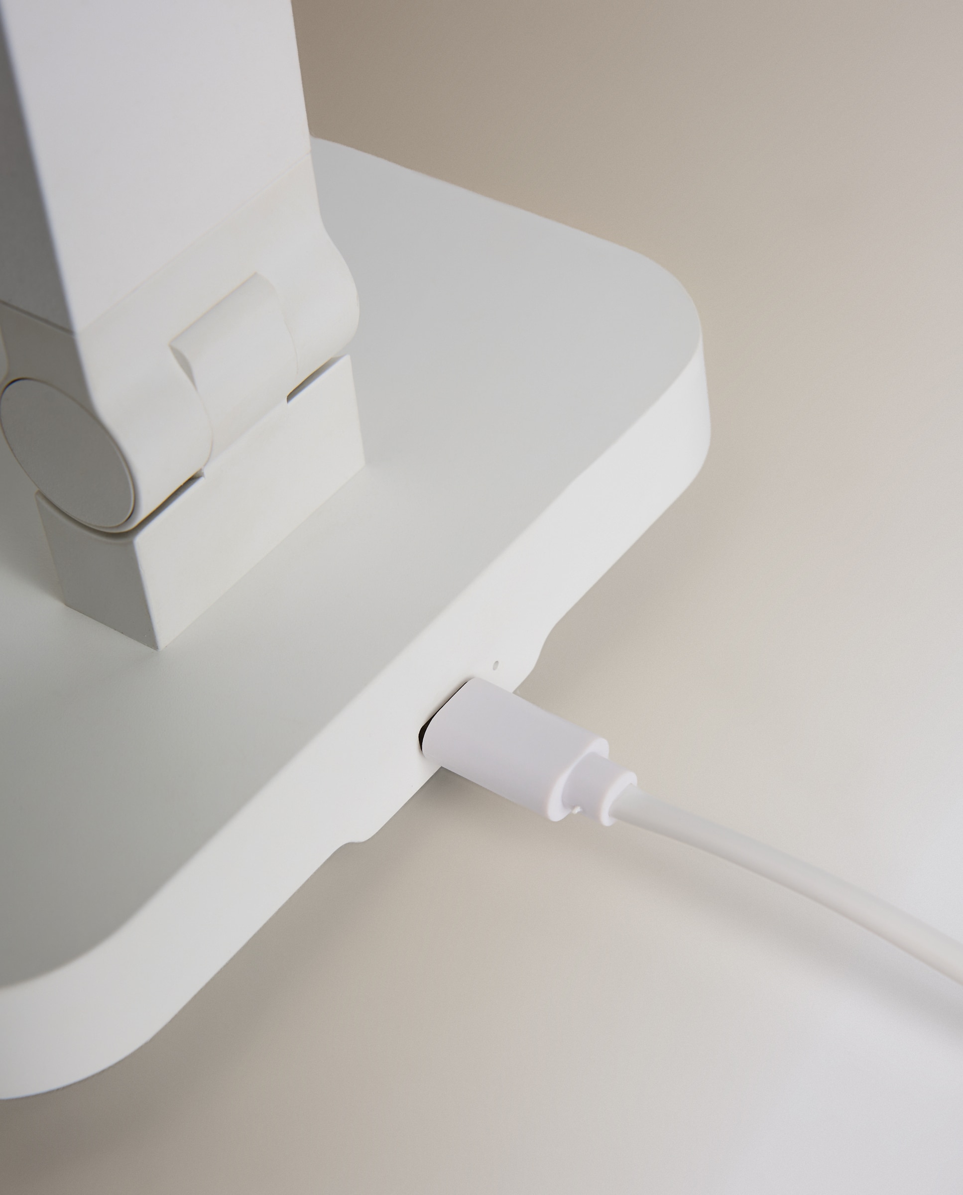 Aplique flexível com LED integrado Dani Branco-6