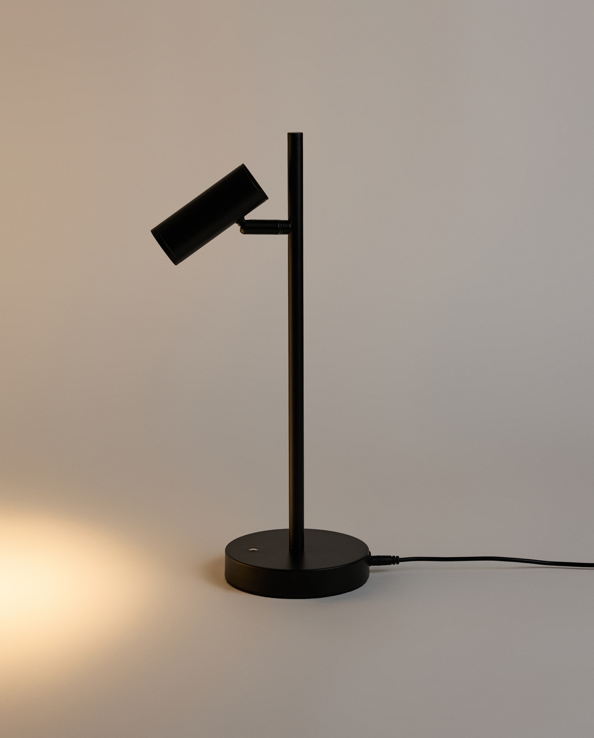 Flexo con LED integrado Malmo - Negro Negro-3