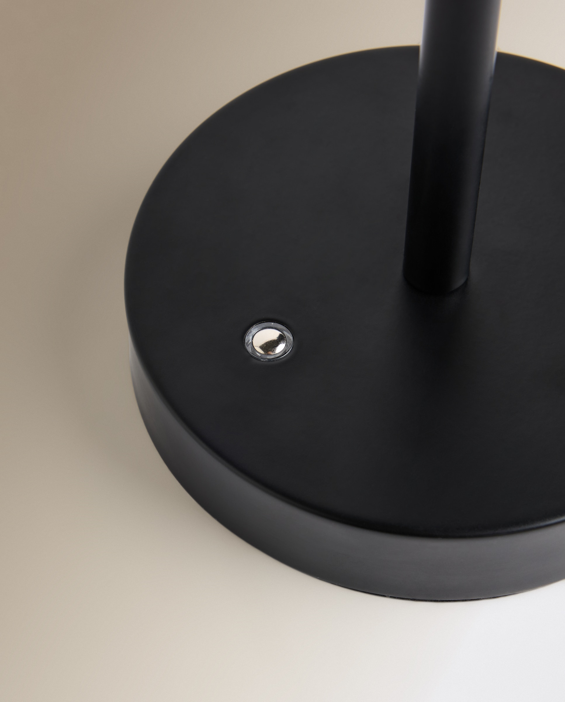 Flexo con LED integrado Malmo - Negro Negro-5