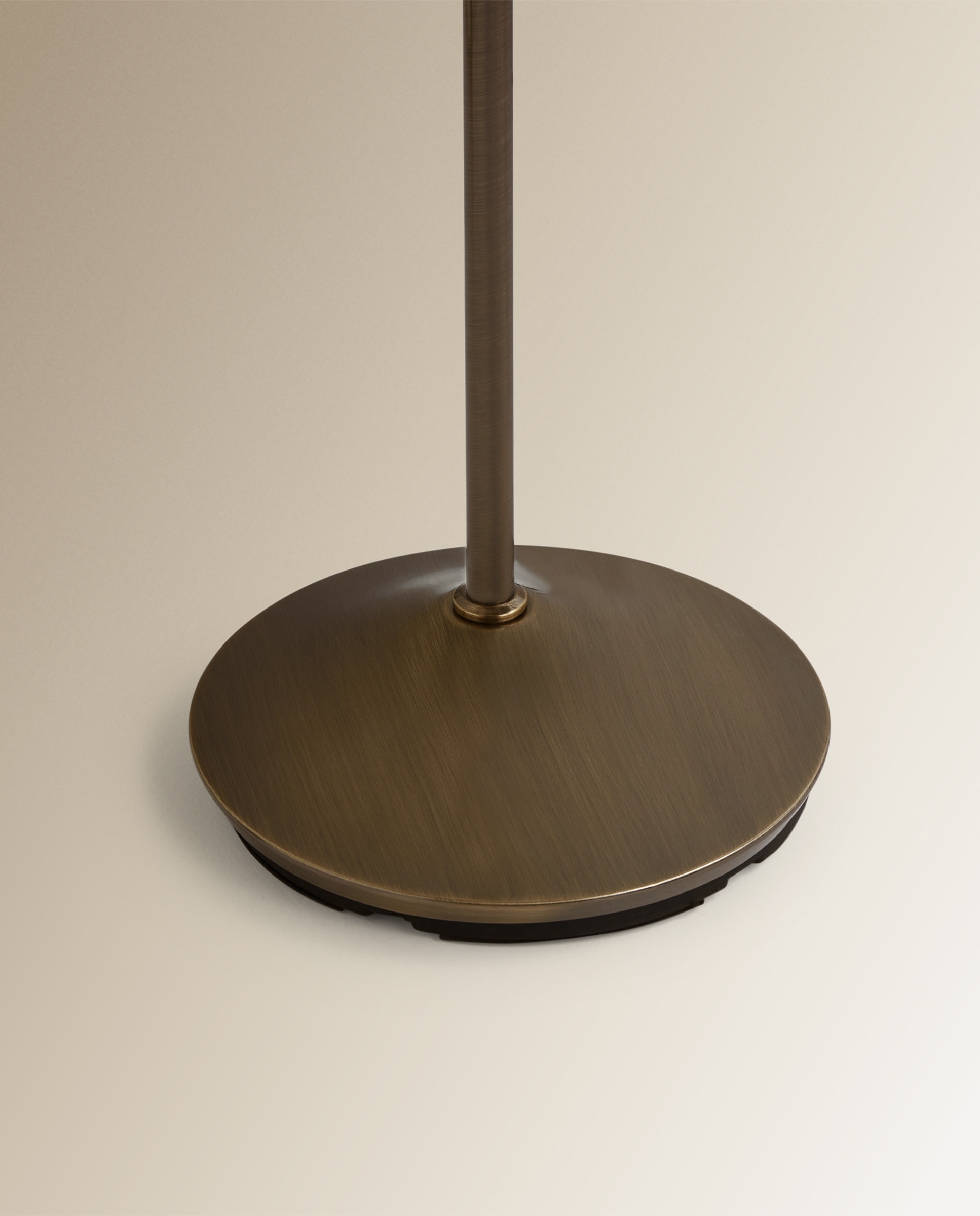 Candeeiro de leitura LED Koa Ouro-4