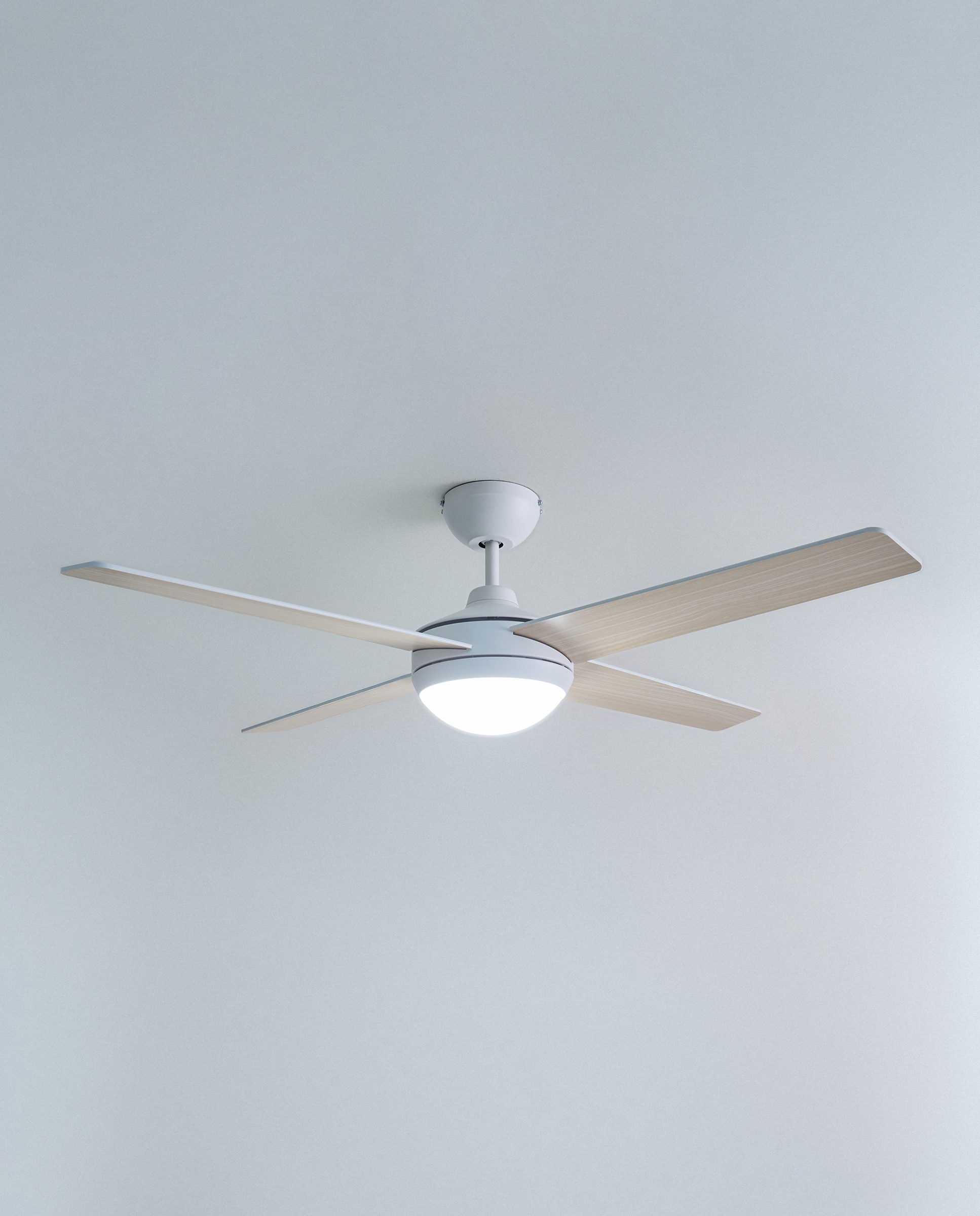 Ventoinha de Teto L com Luz LED e Motor DC Dominicana Branco-4
