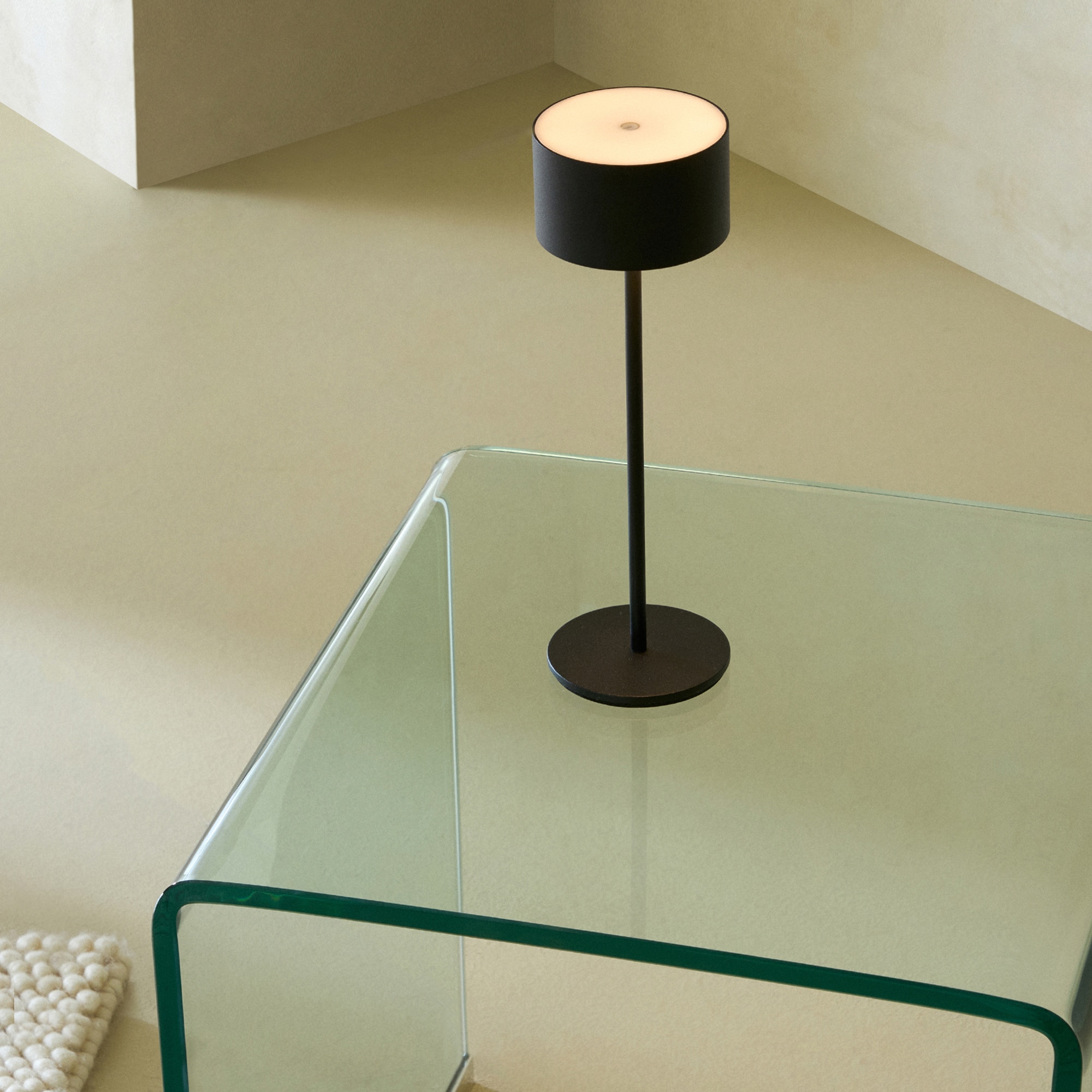 Imagem 0 de Candeeiro de Mesa Exterior Portátil Ana - Preto