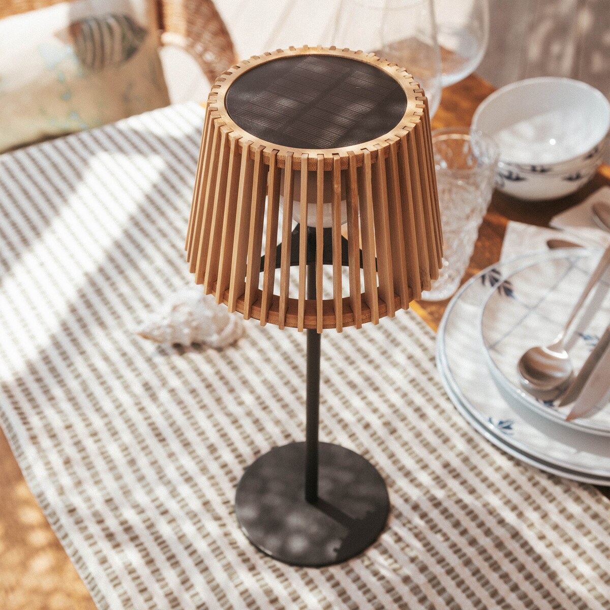 Candeeiro de Mesa Portátil de Exterior Solar e com Bateria Recarregável Okinawa Natural-4