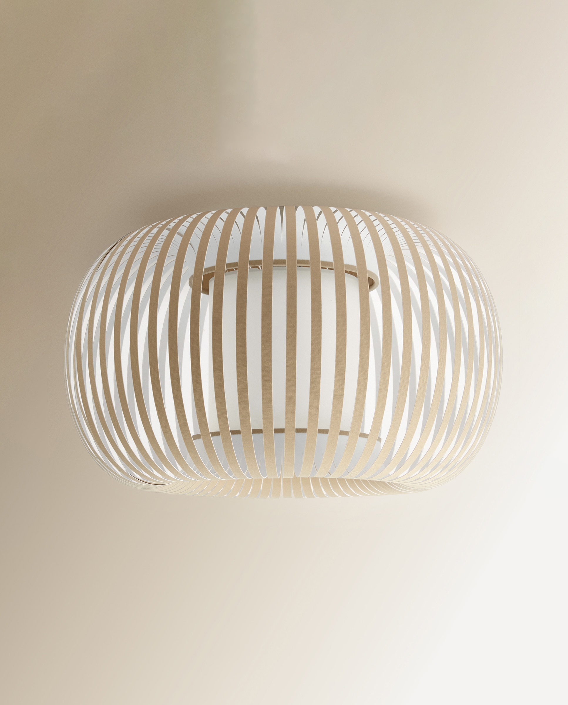 Imagem 0 de Candeeiro de tecto Lola